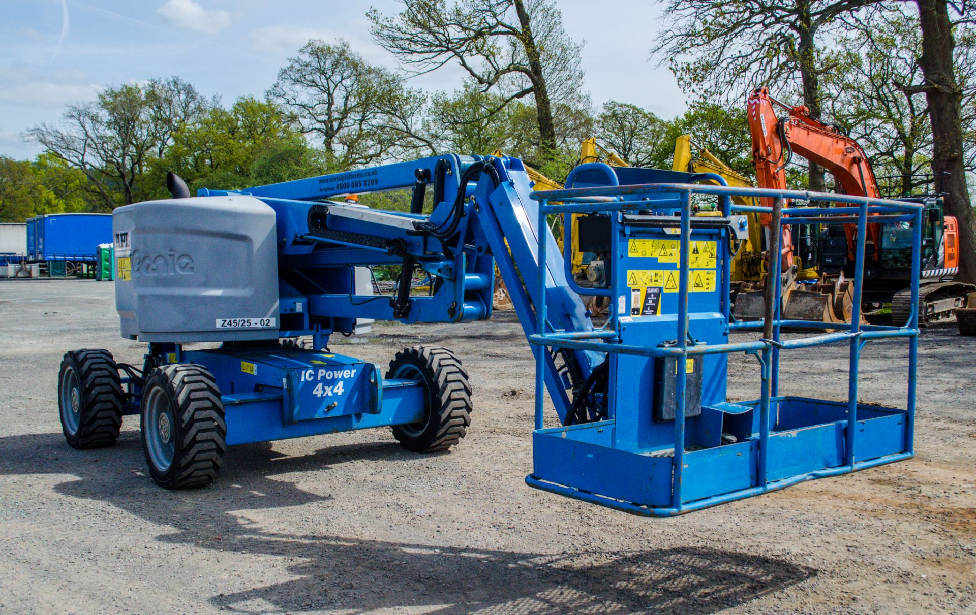 Genie Z-45-125J diesel driven articulated boom access platform Year: 2016 S/N: 16M-5566 Recorded - Image 2 of 20