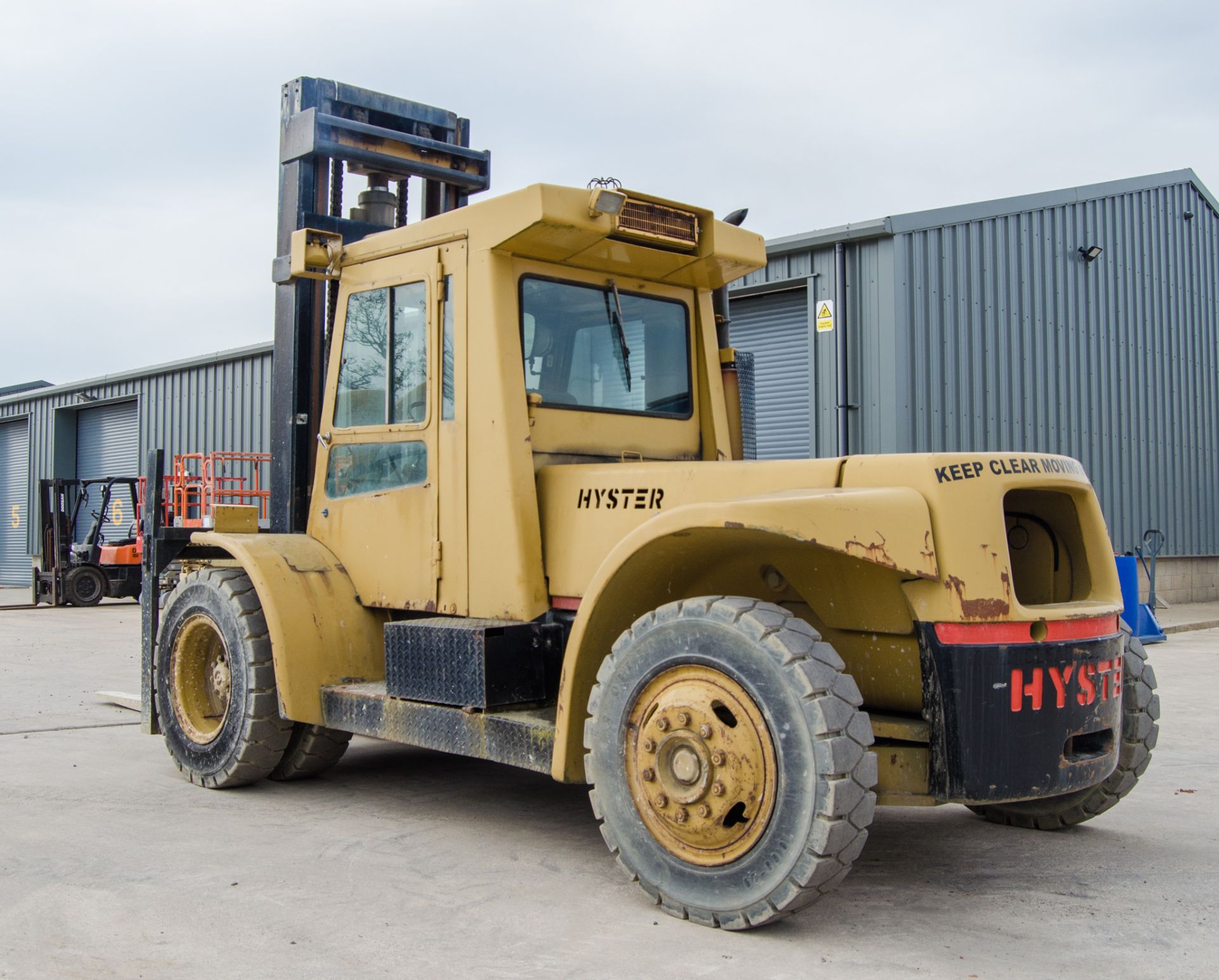 Hyster 10 tonne diesel driven fork lift truck S/N: C7E 1572H Recorded Hours: 1574 ** Engine blue - Image 4 of 19