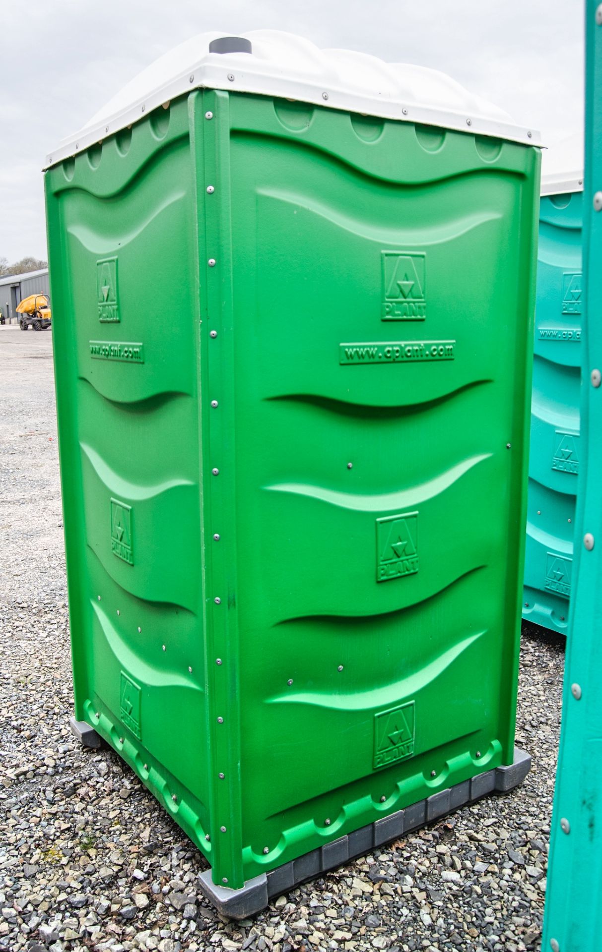 Plastic portable toilet unit A861017 - Image 2 of 3