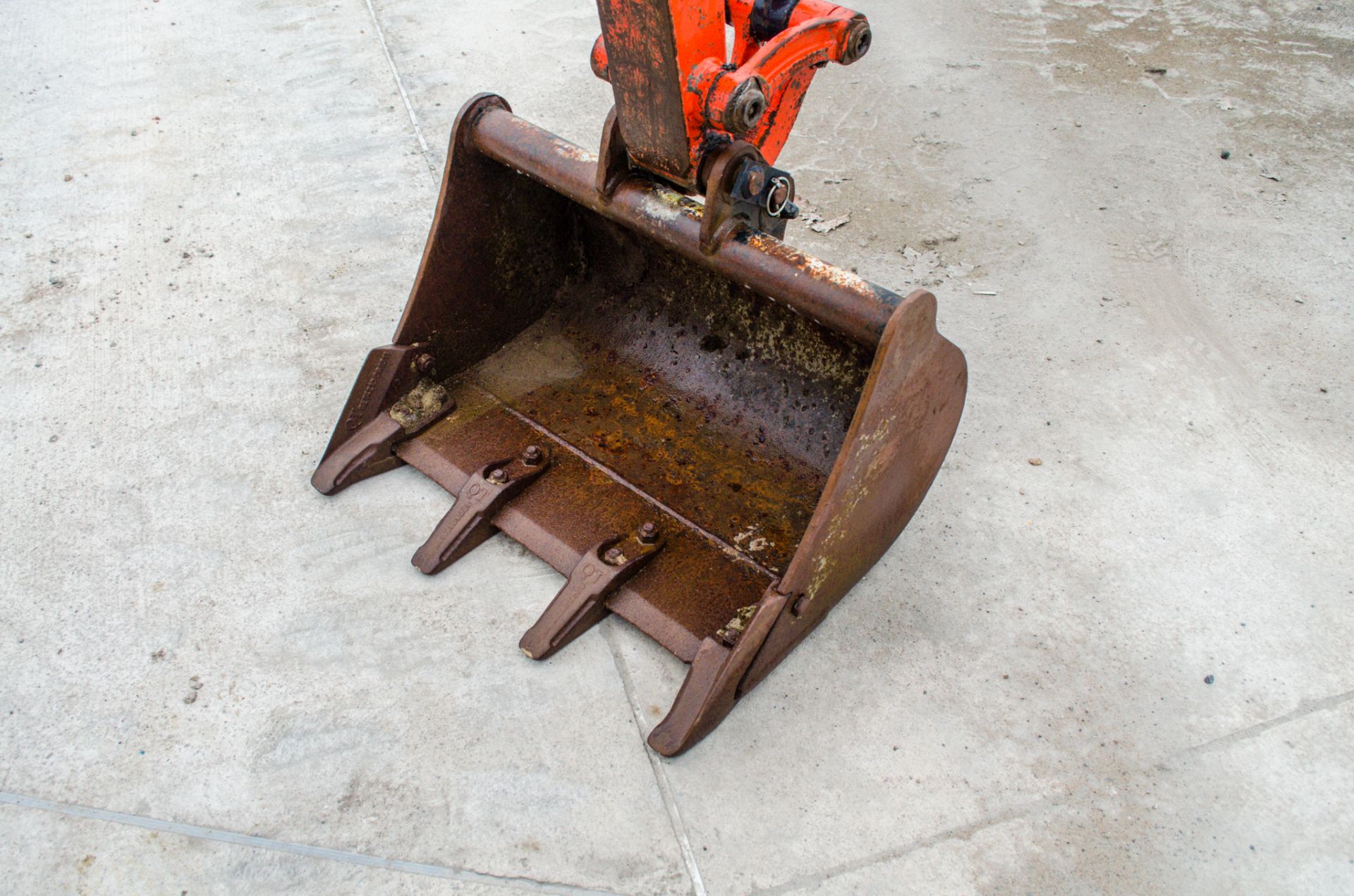 Kubota KX016-4 1.6 tonne rubber tracked mini excavator Year: 2014 S/N: 60967 Recorded Hours: 1819 - Image 13 of 21