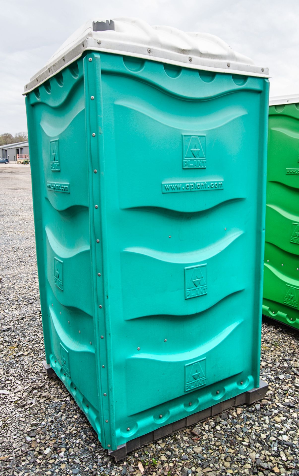 Plastic portable toilet unit A439064 - Image 2 of 3