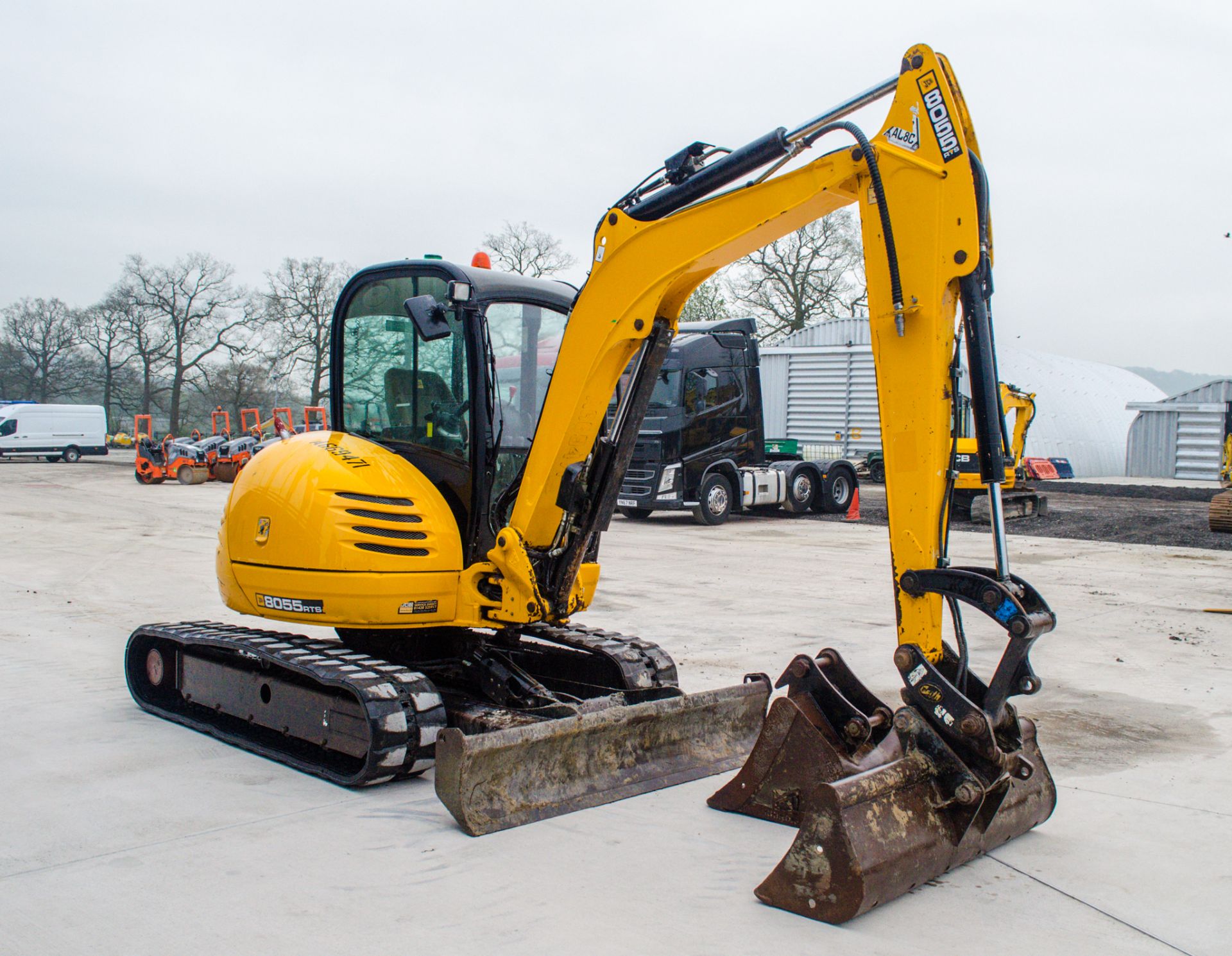 JCB 8055 RTS 5.5 tonne rubber tracked midi excavator Year: 2015 S/N: Z426175 Recorded Hours: 2881 - Image 2 of 23