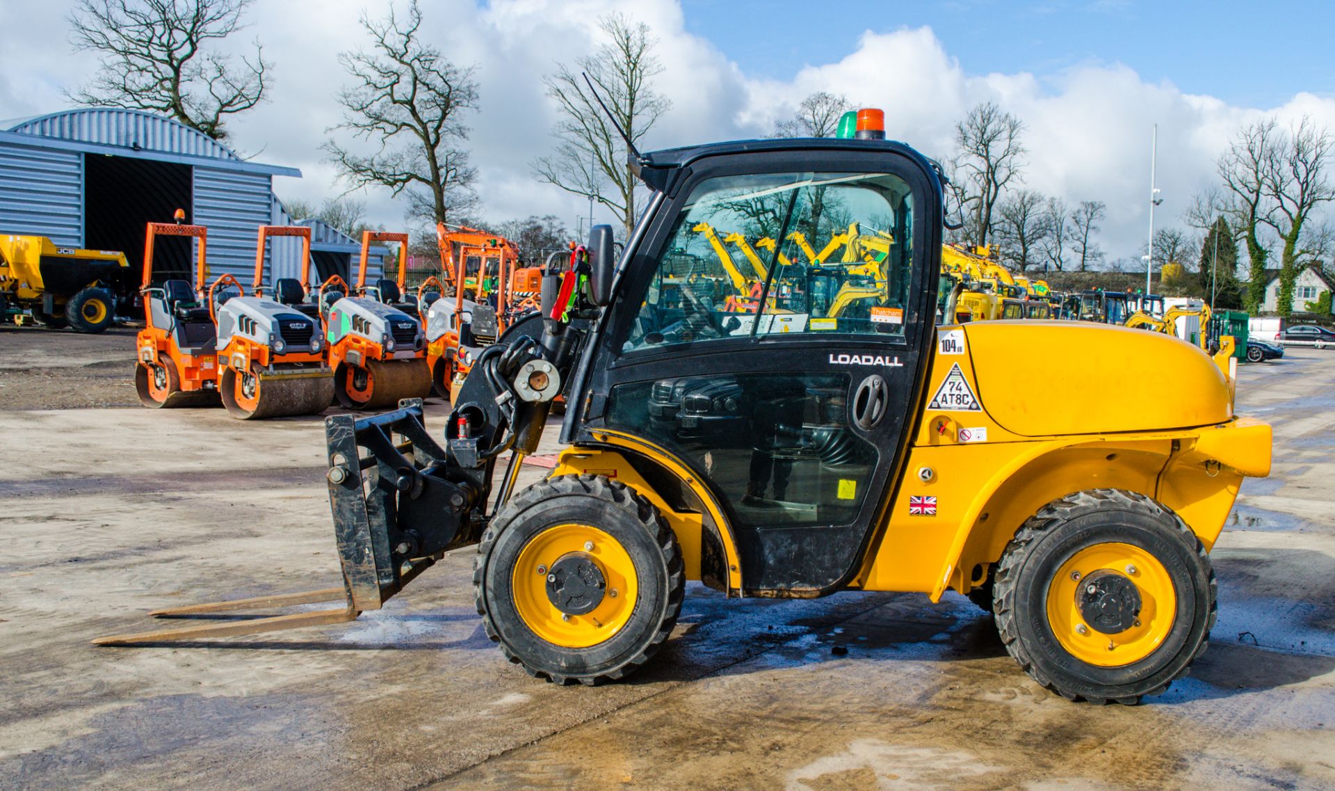 JCB 520-40 4 metre telescopic handler Year: 2018 S/N: 2709081 Recorded Hours: 2862 c/w air con - Image 7 of 18