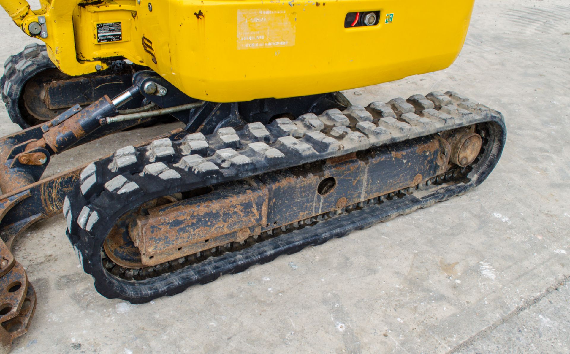 Komatsu  PC 14-R-3HS  1.7 tonne rubber tracked mini excavator Year: 2019  S/N: F50699 Recorded - Image 9 of 24