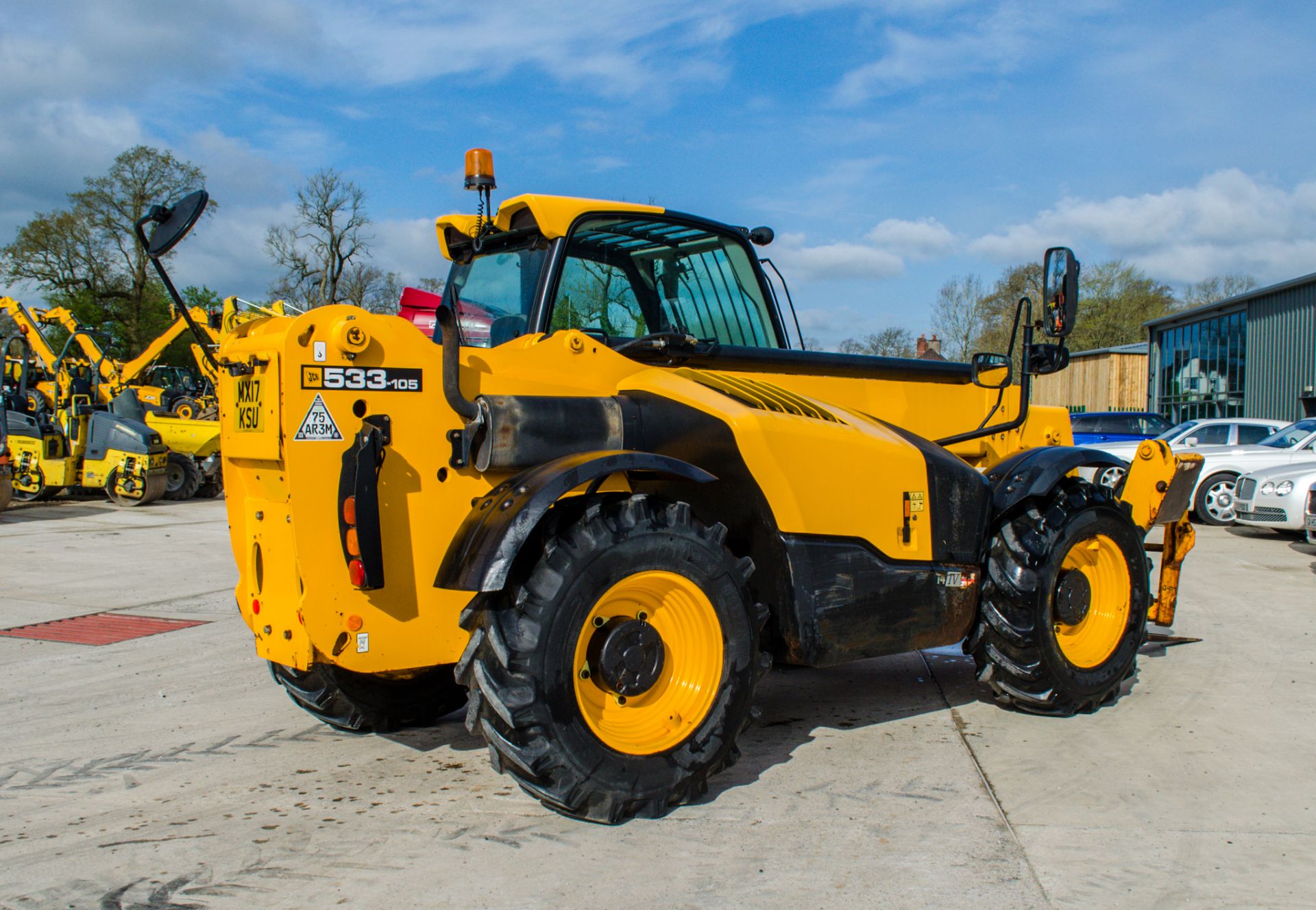 JCB 533-105 10.5 metre telescopic handler  Year: 2017 S/N: 2567198 Recorded Hours: 2072 c/w camera - Image 4 of 27