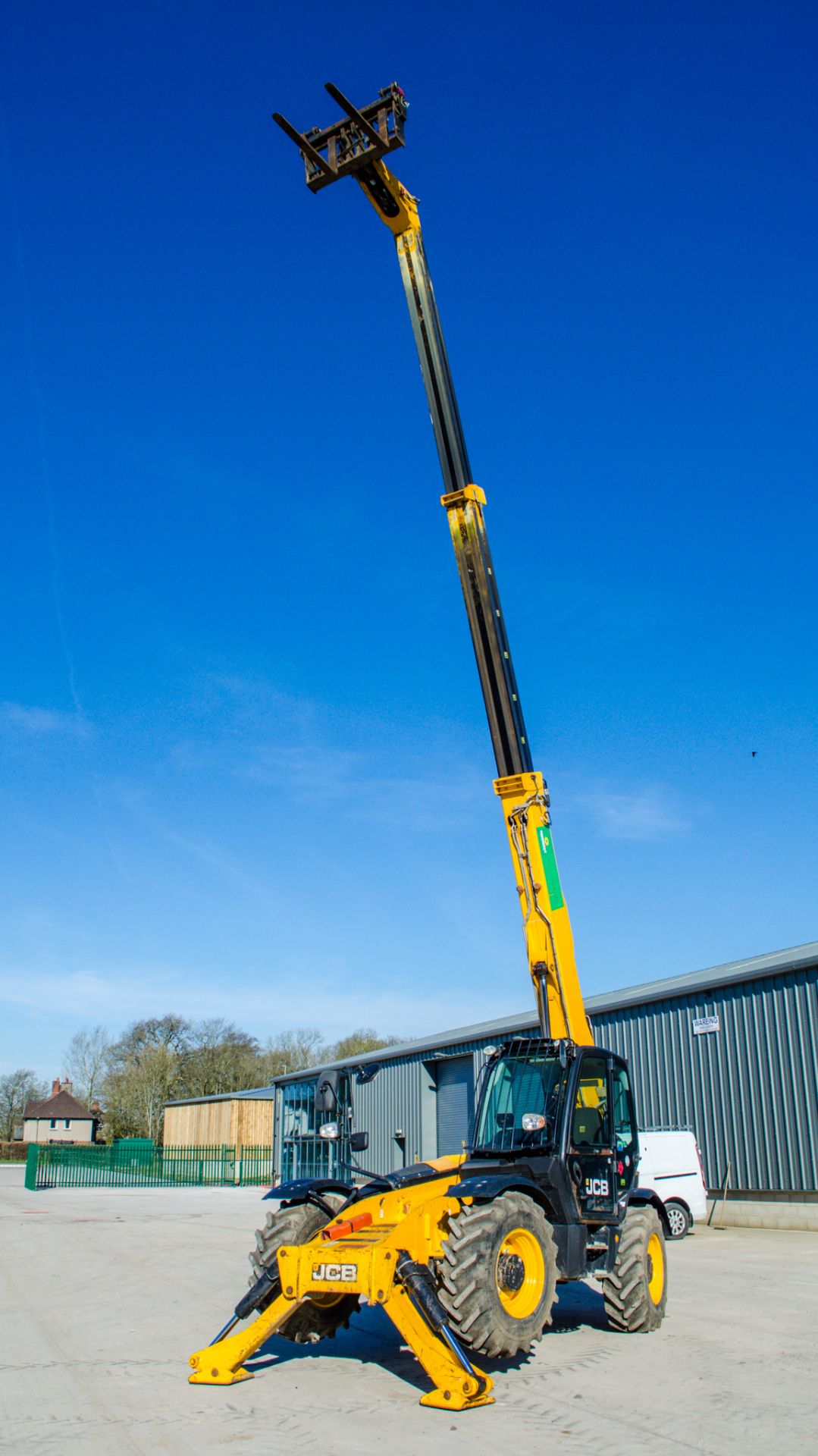 JCB 535-125 Hi-Viz 12.5 metre telescopic handler Year: 2014 S/N: 2340400 Recorded Hours: 5384 c/w - Image 12 of 26