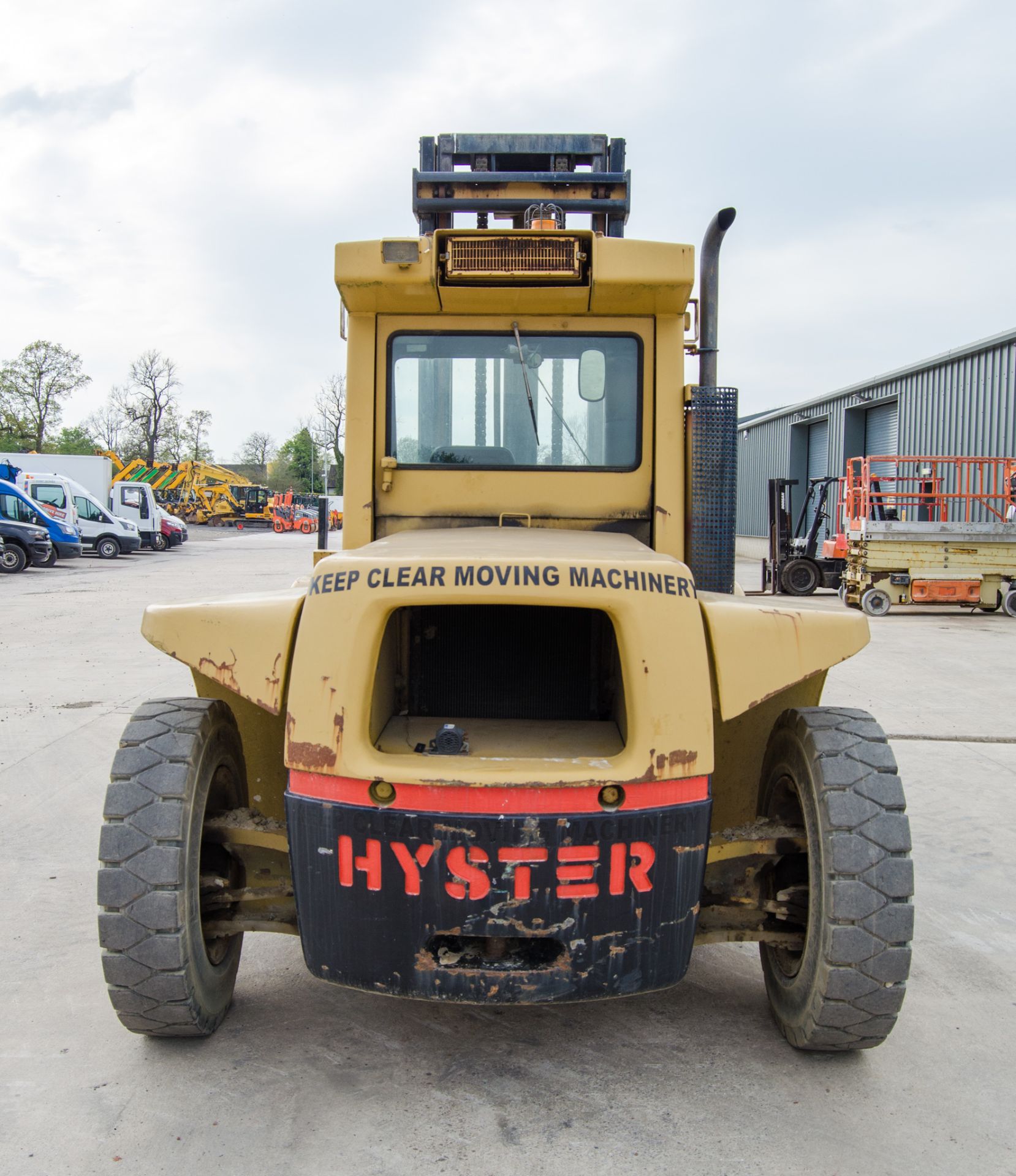 Hyster 10 tonne diesel driven fork lift truck S/N: C7E 1572H Recorded Hours: 1574 ** Engine blue - Image 6 of 19