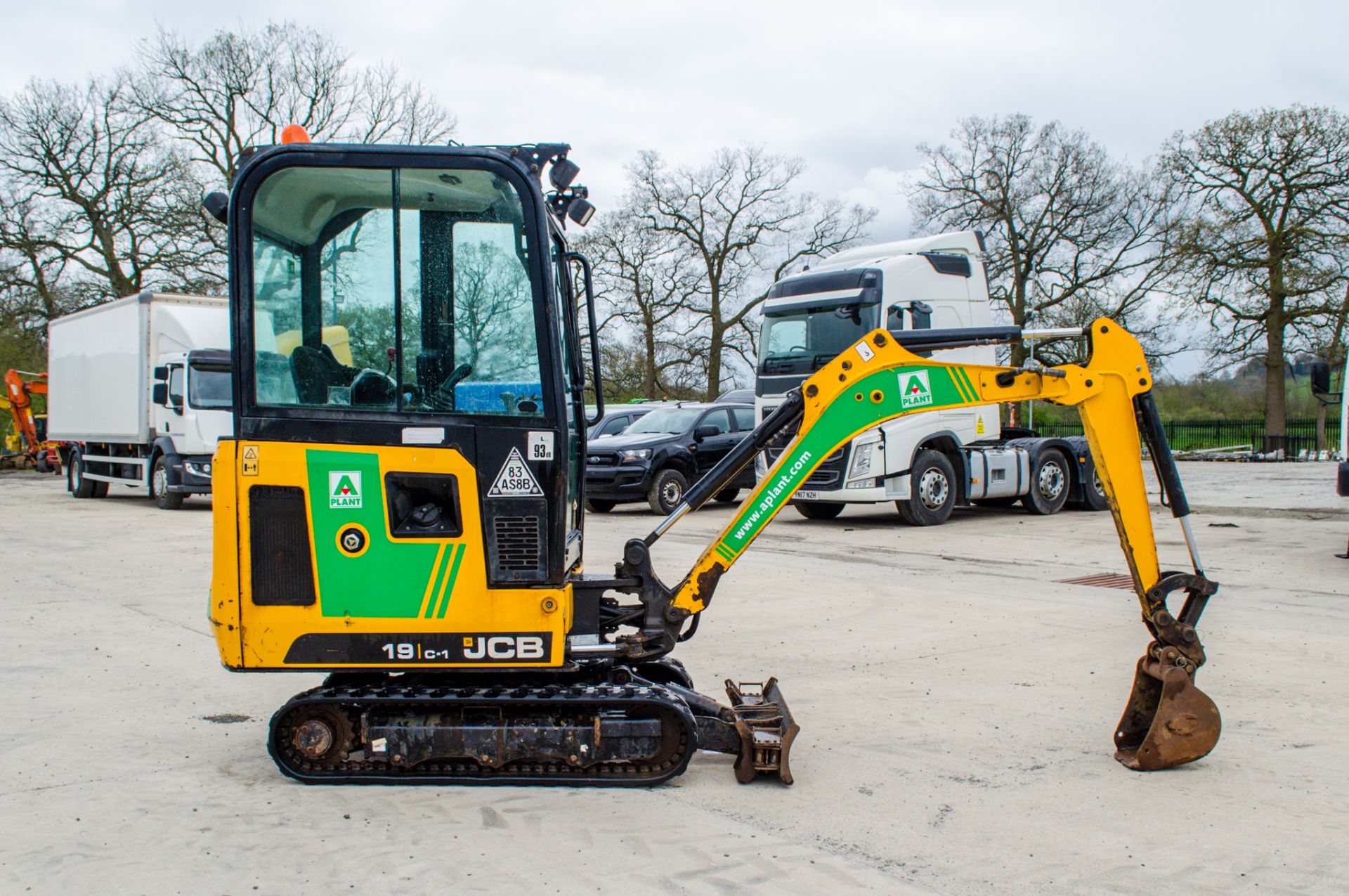 JCB 19C-1 1.9 tonne rubber tracked mini excavator Year: 2018 S/N: 2492584 Recorded Hours: 1711 - Image 7 of 21