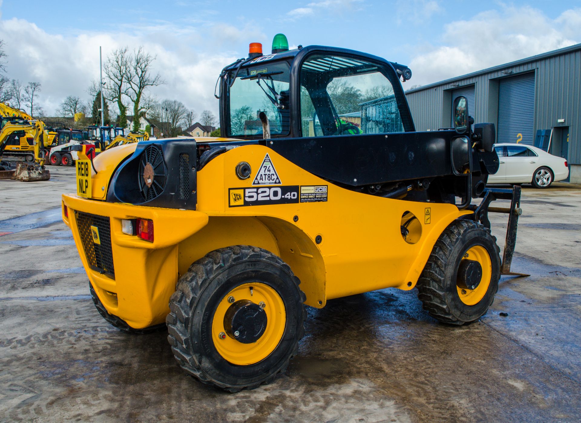 JCB 520-40 4 metre telescopic handler Year: 2018 S/N: 2709081 Recorded Hours: 2862 c/w air con - Image 4 of 18