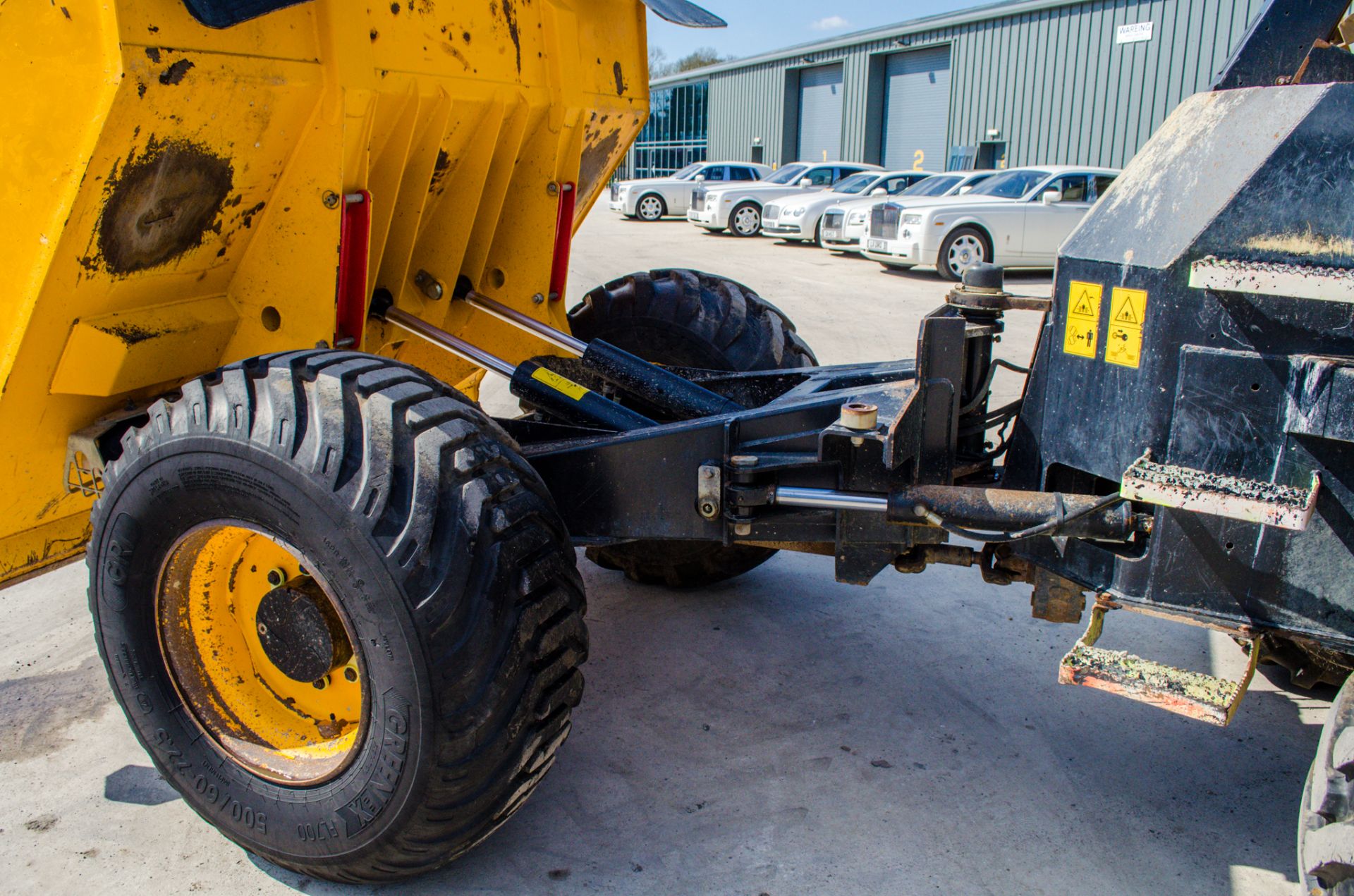 JCB 9TFT 9 tonne straight skip dumper Year: 2015 S/N: FFRM7442 Recorded Hours: 1616 c/w V5 A667157 - Image 16 of 23