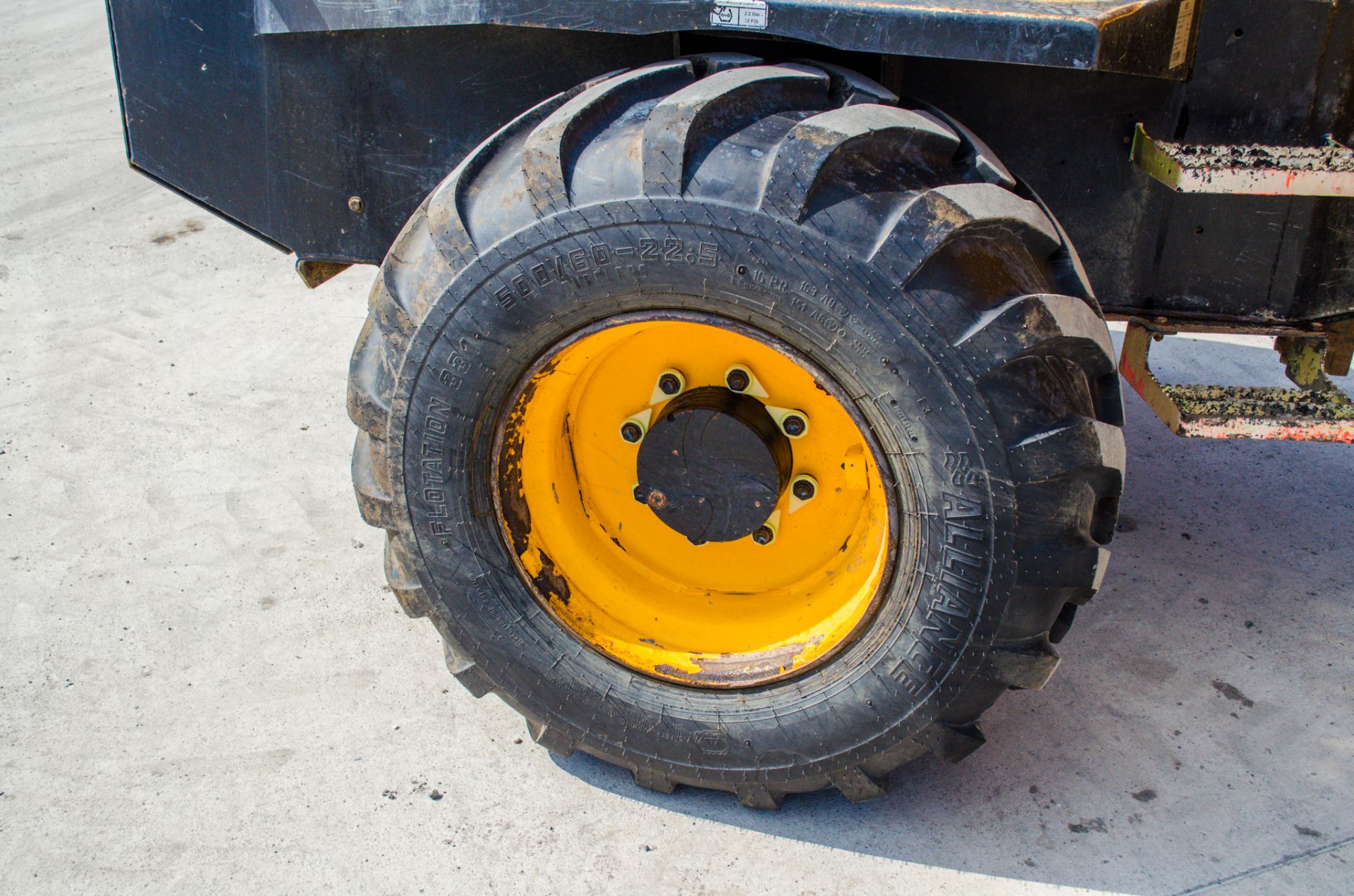 JCB 9TFT 9 tonne straight skip dumper Year: 2015 S/N: FFRM7442 Recorded Hours: 1616 c/w V5 A667157 - Image 12 of 23