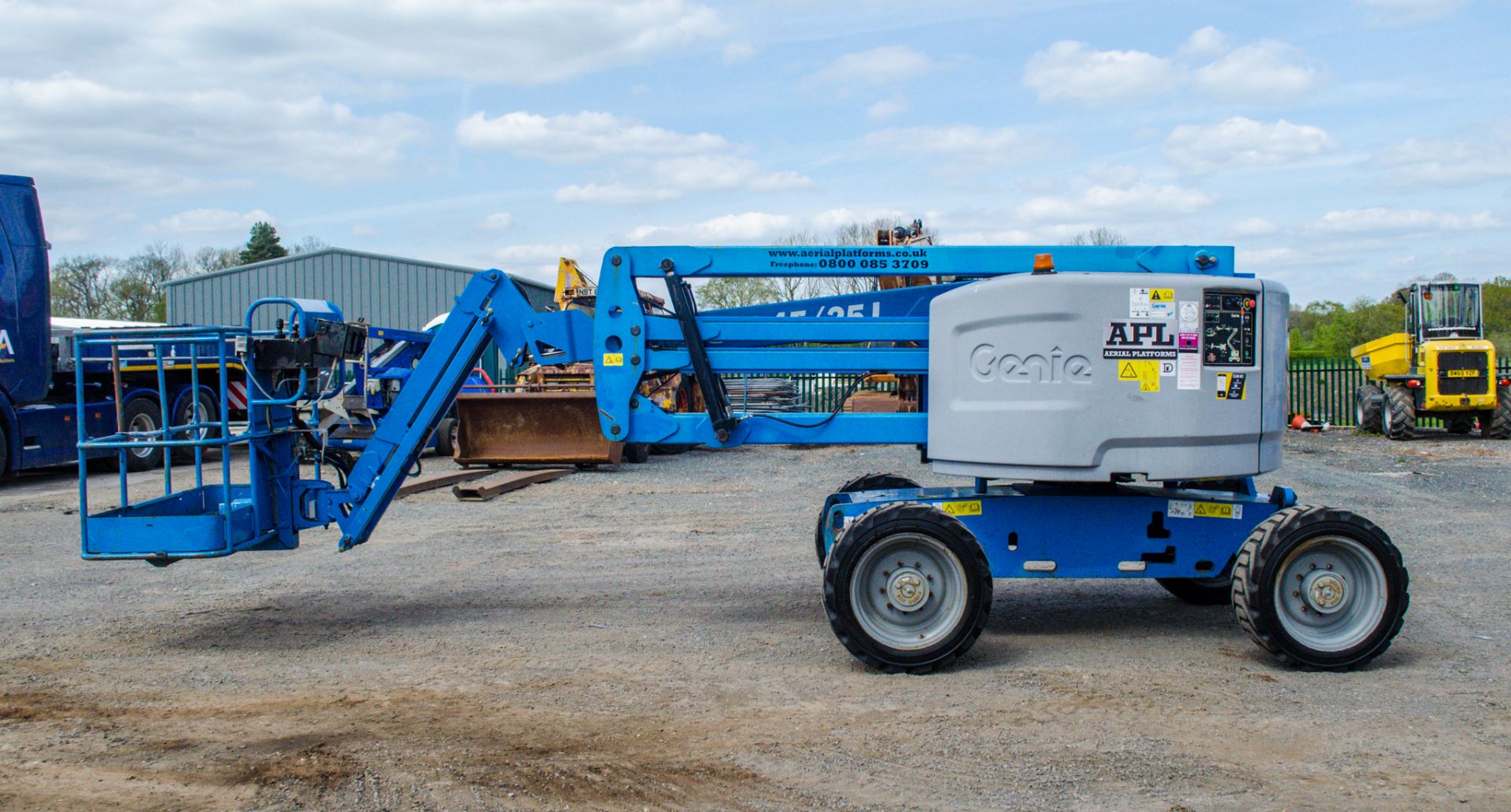 Genie Z-45-125J diesel driven articulated boom access platform Year: 2016 S/N: 16M-5566 Recorded - Image 8 of 20