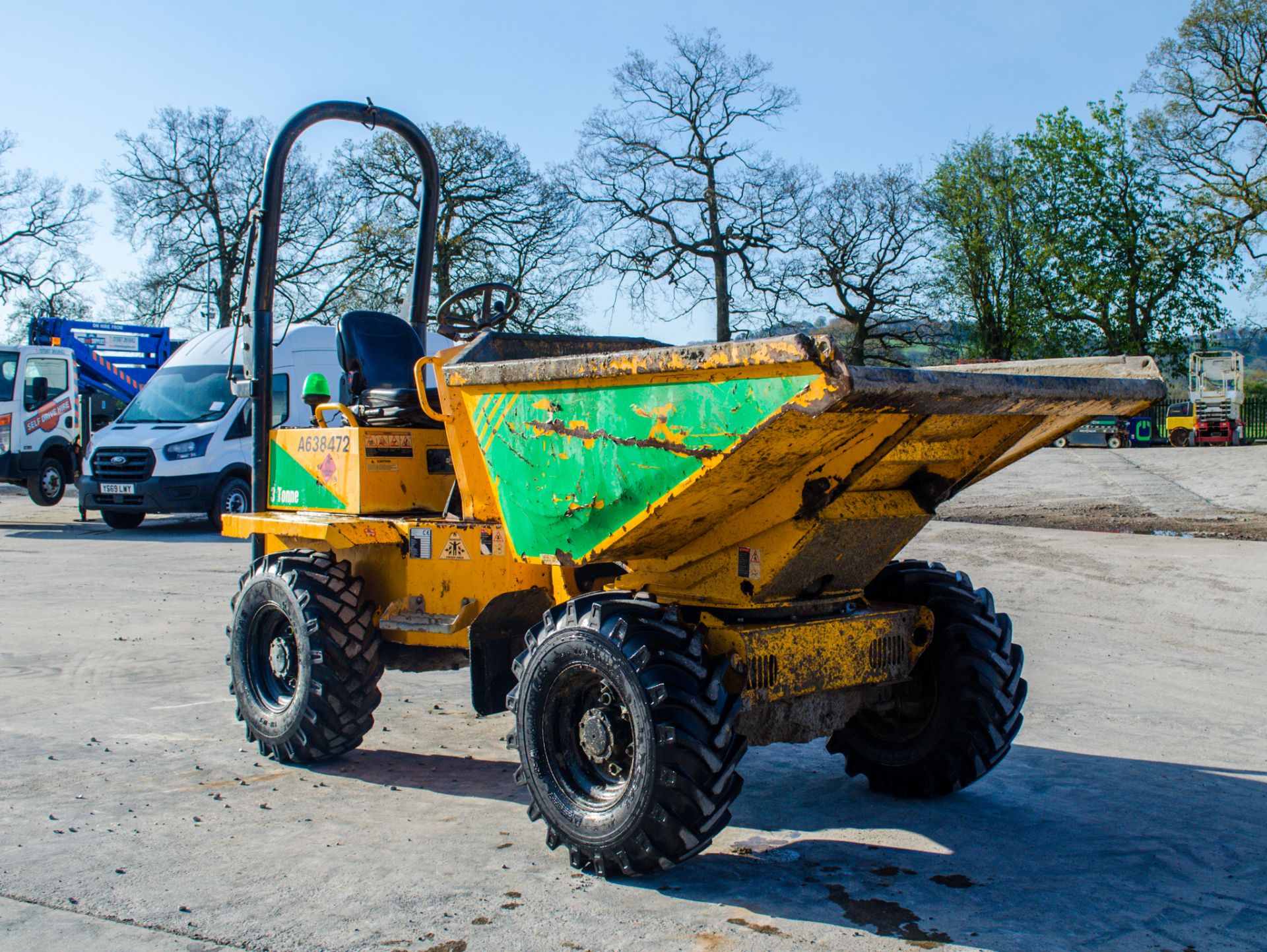 JCB 3 tonne swivel skip dumper Year: 2014 S/N: 09C9947 Recorded Hours: 1363 c/w V5 A638472 - Image 2 of 22