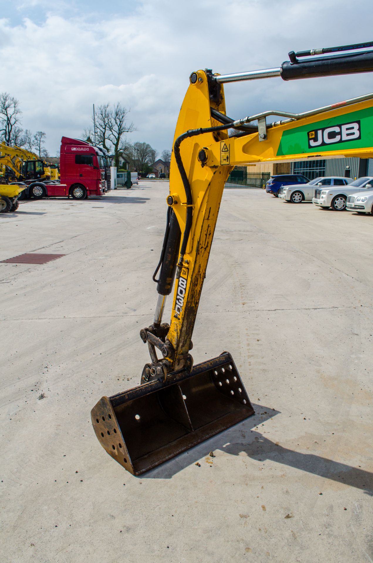 JCB 8030 ZTS 3 tonne rubber tracked mini excavator Year: 2015 S/N: 2432304 Recorded Hours: 2388 - Image 12 of 23