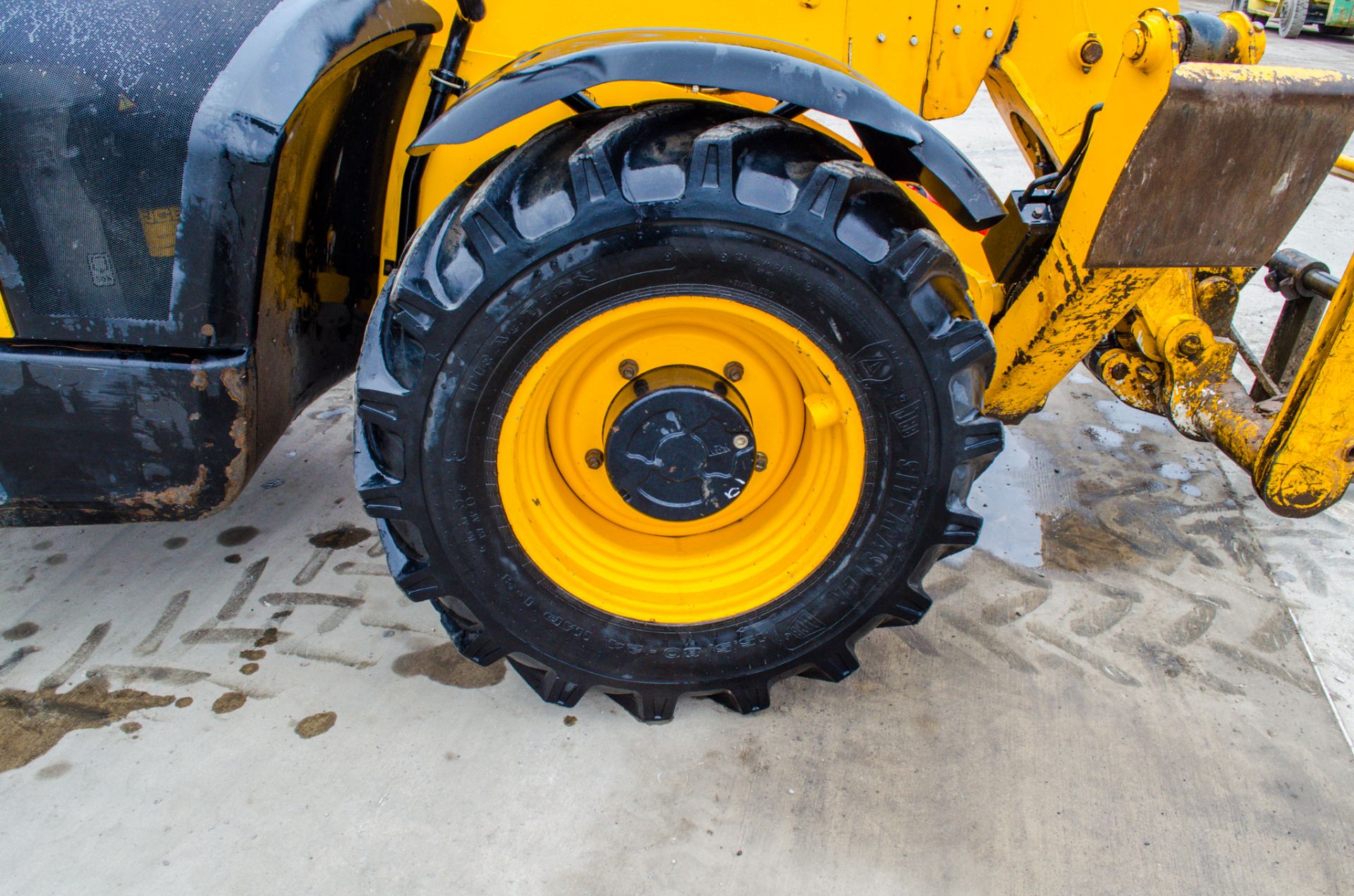 JCB 535-125 12.5 metre telescopic handler Year: 2018 S/N: 2732872 Recorded Hours: 4539 c/w air - Image 12 of 24