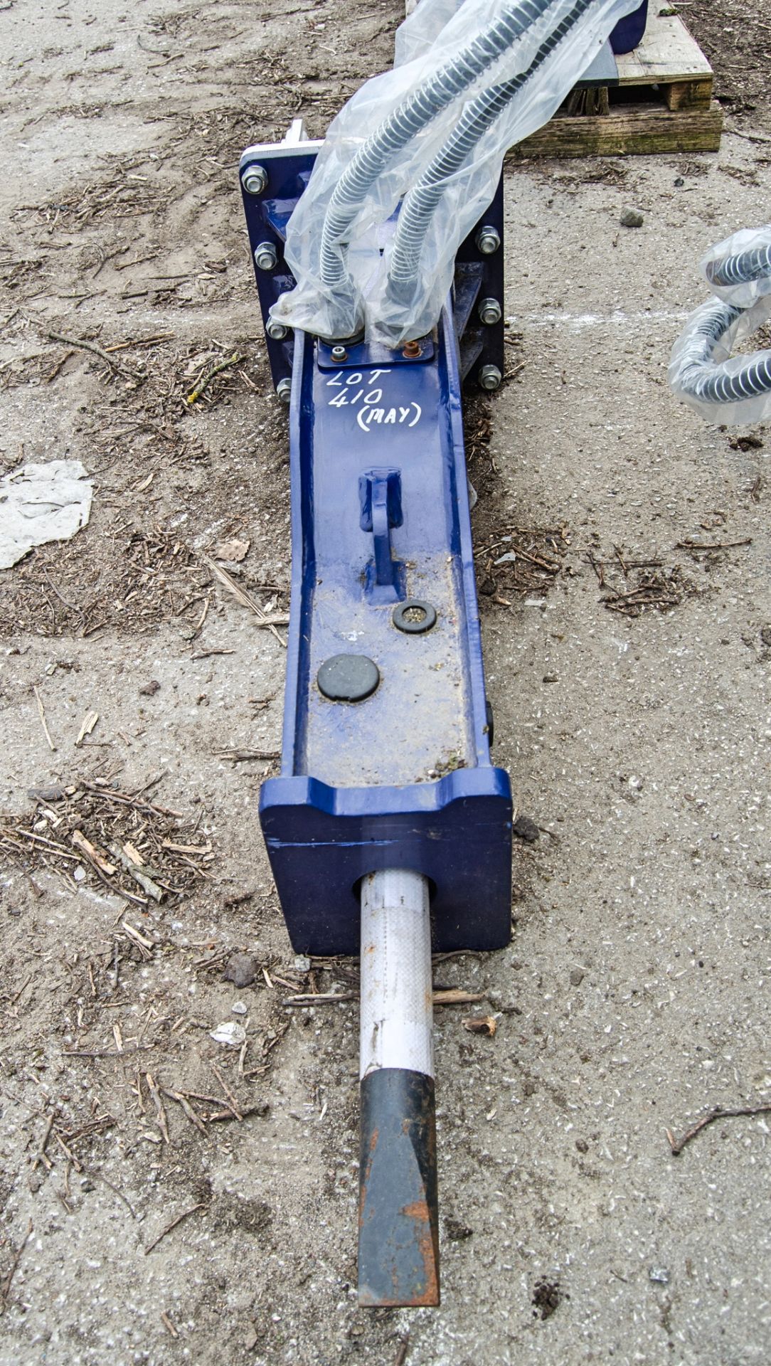 Hirox HDX10 hydraulic breaker to suit 3 tonne excavator Pin diameter: 35mm Pin centres: 140mm Pin - Image 3 of 4