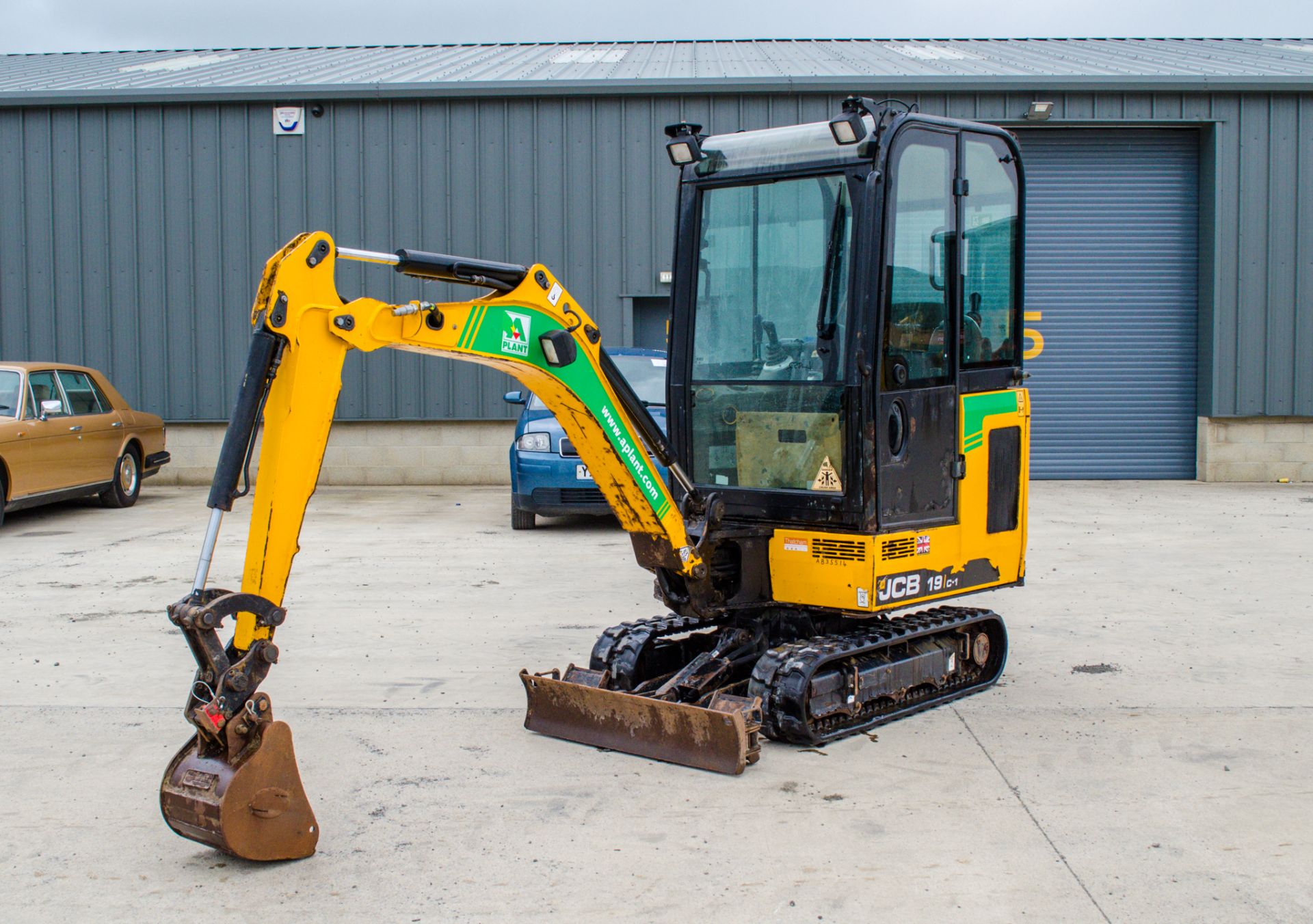 JCB 19C-1 1.9 tonne rubber tracked mini excavator Year: 2018 S/N: 2492584 Recorded Hours: 1711