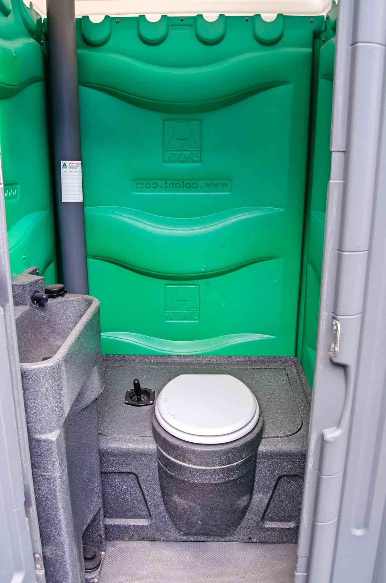 Plastic portable toilet unit A447229 - Image 3 of 3