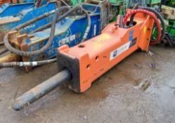 Atlas Copco CR750 hydraulic breaker to suit 13-18 tonne excavator Year: 2007 S/N: 0361 c/w headstock