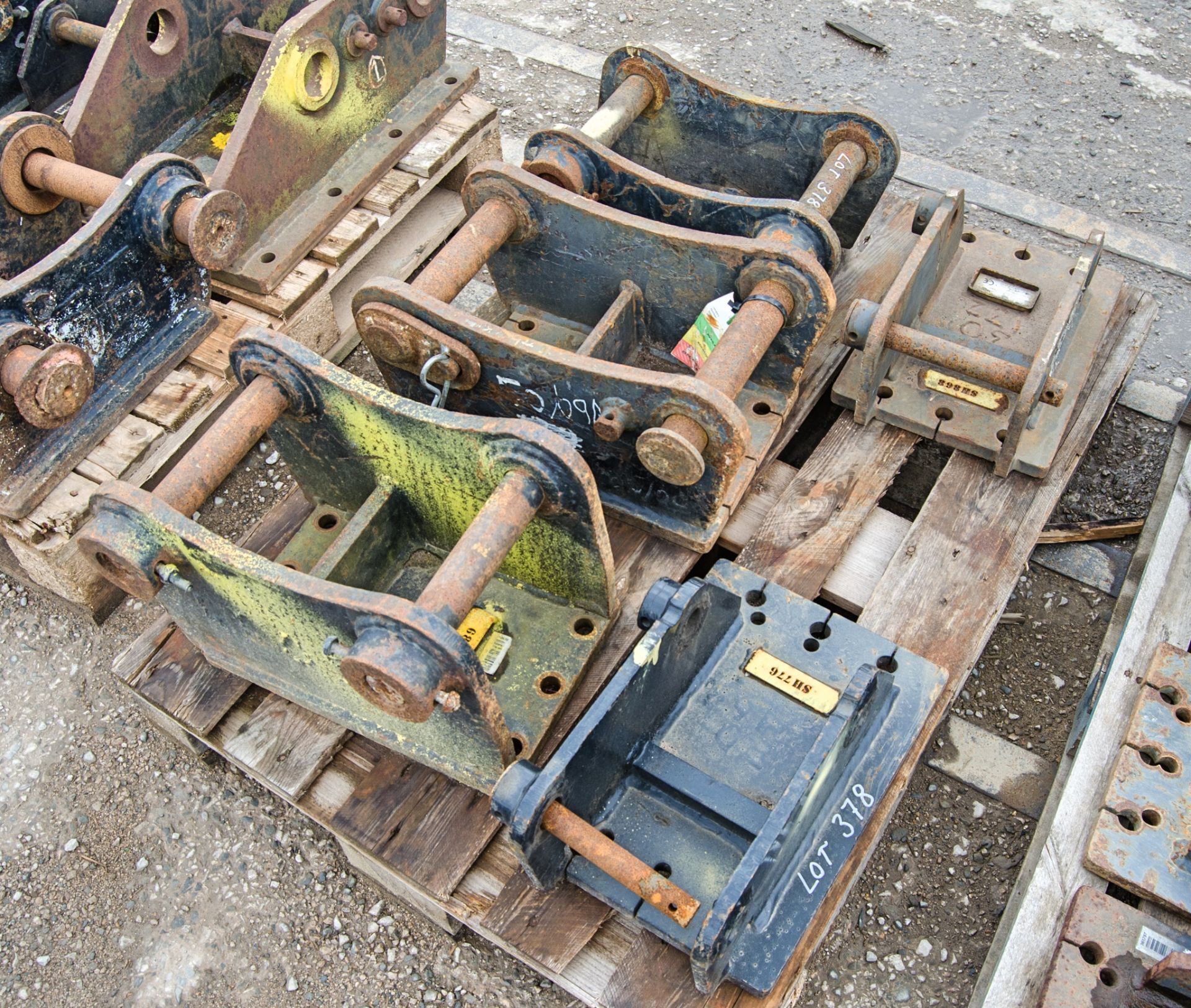 5 - excavator headstocks SH289 - Pin diameter: 45mm Pin centres: 310mm Pin width: 190mm / SH776