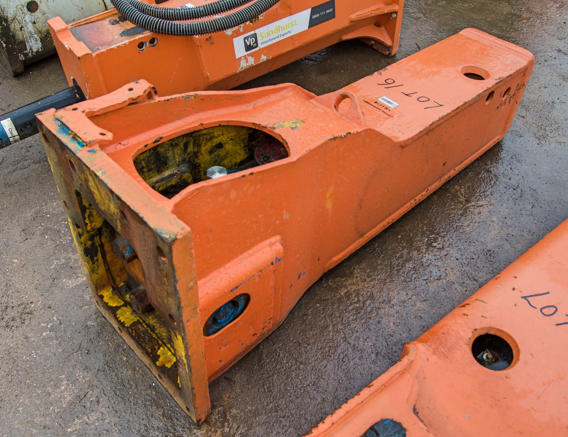 Hydraulic breaker to suit 13-18 tonne excavator SH1130 ** Incomplete and no headstock ** - Bild 2 aus 4