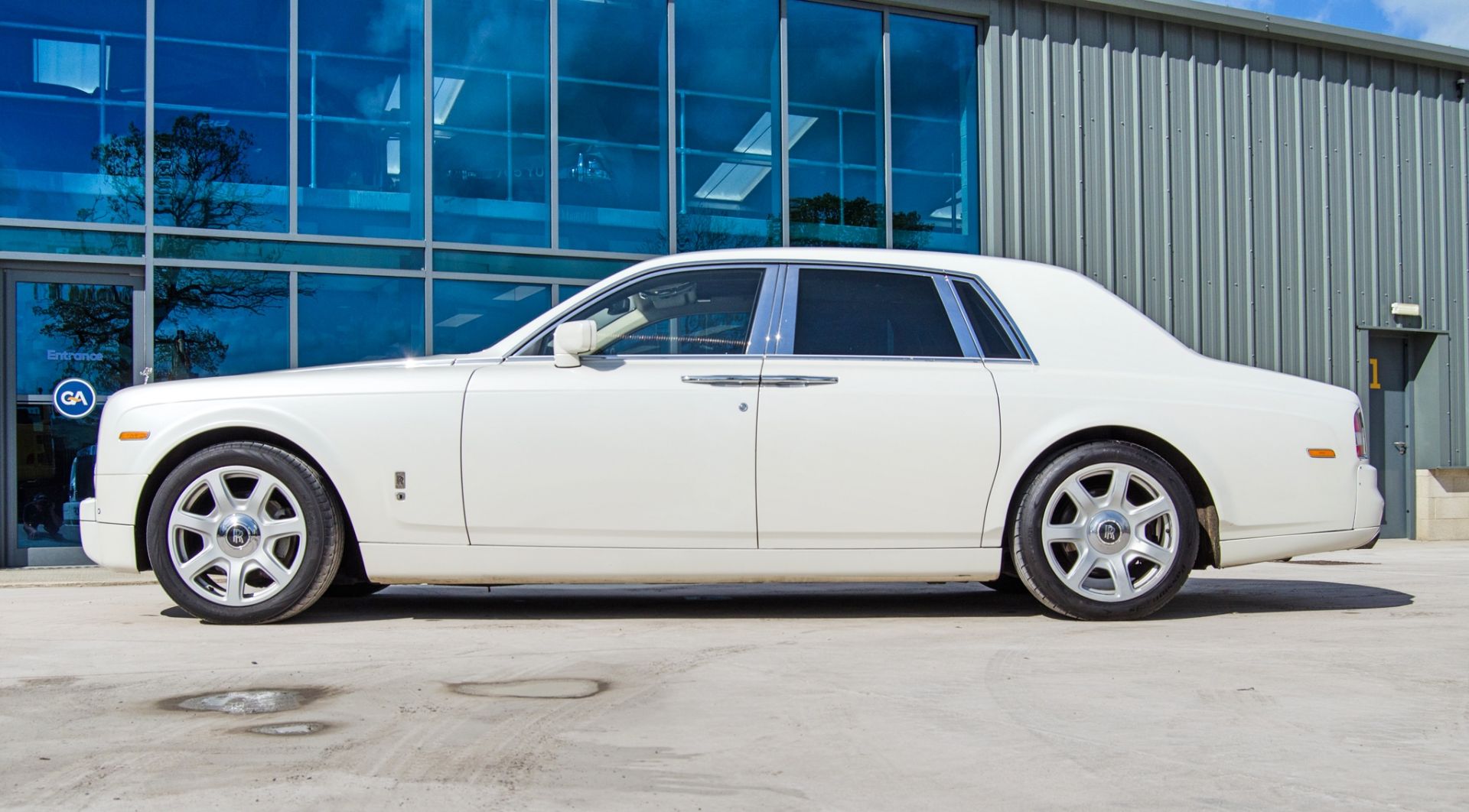 2009 Rolls Royce Phantom 6749cc V12 Auto 4 door saloon car - Image 15 of 54