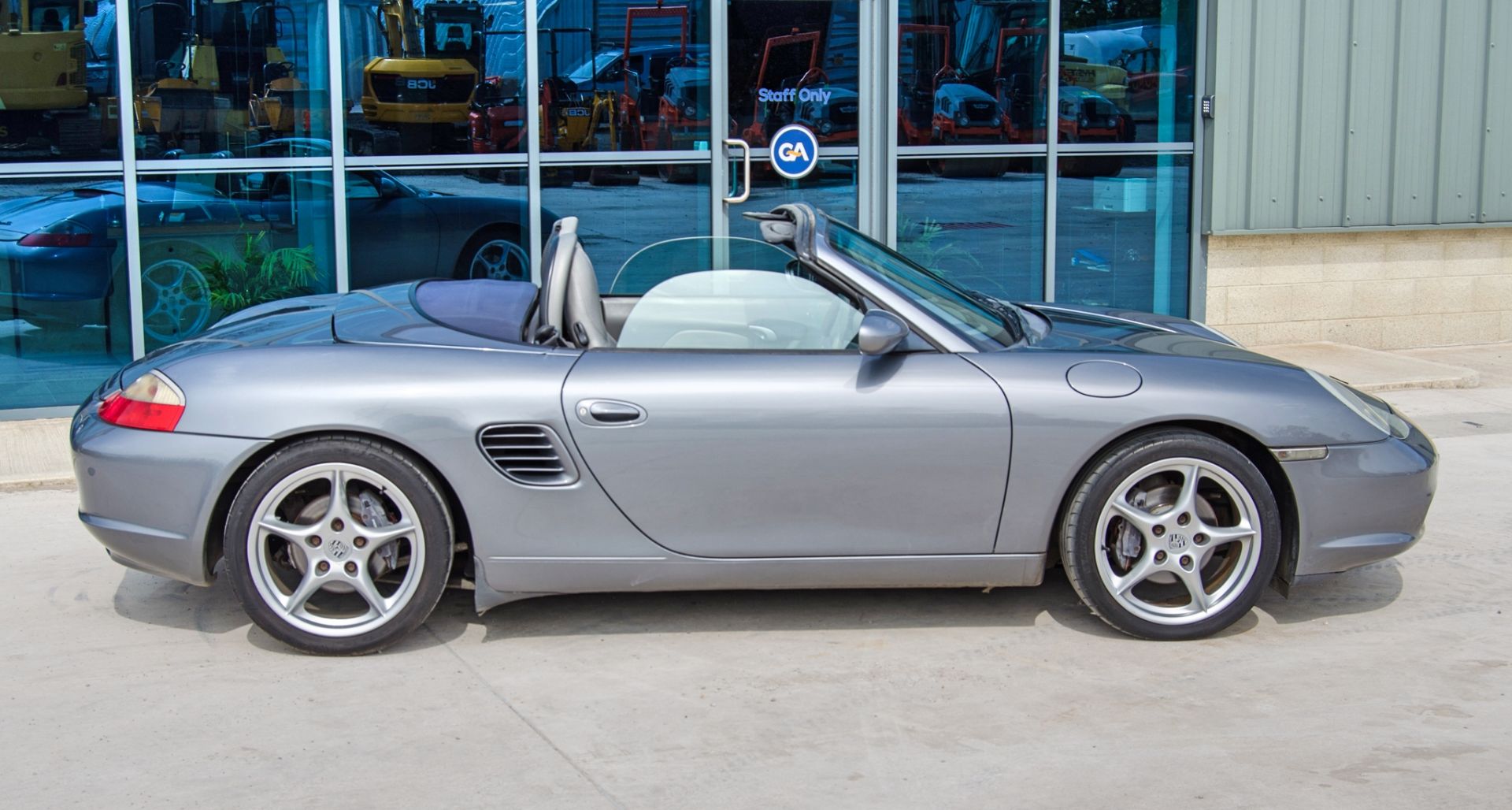 2003 Porsche Boxster 2.7 5 speed manual convertible roadster - Image 14 of 50