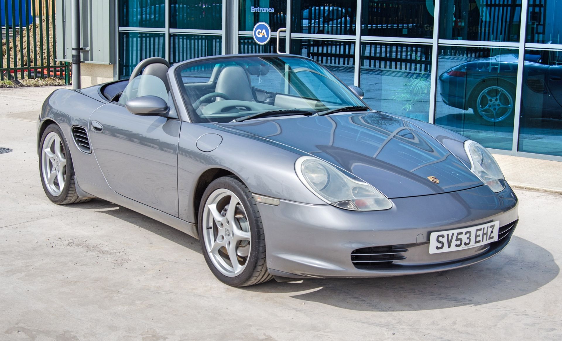 2003 Porsche Boxster 2.7 5 speed manual convertible roadster - Image 2 of 50