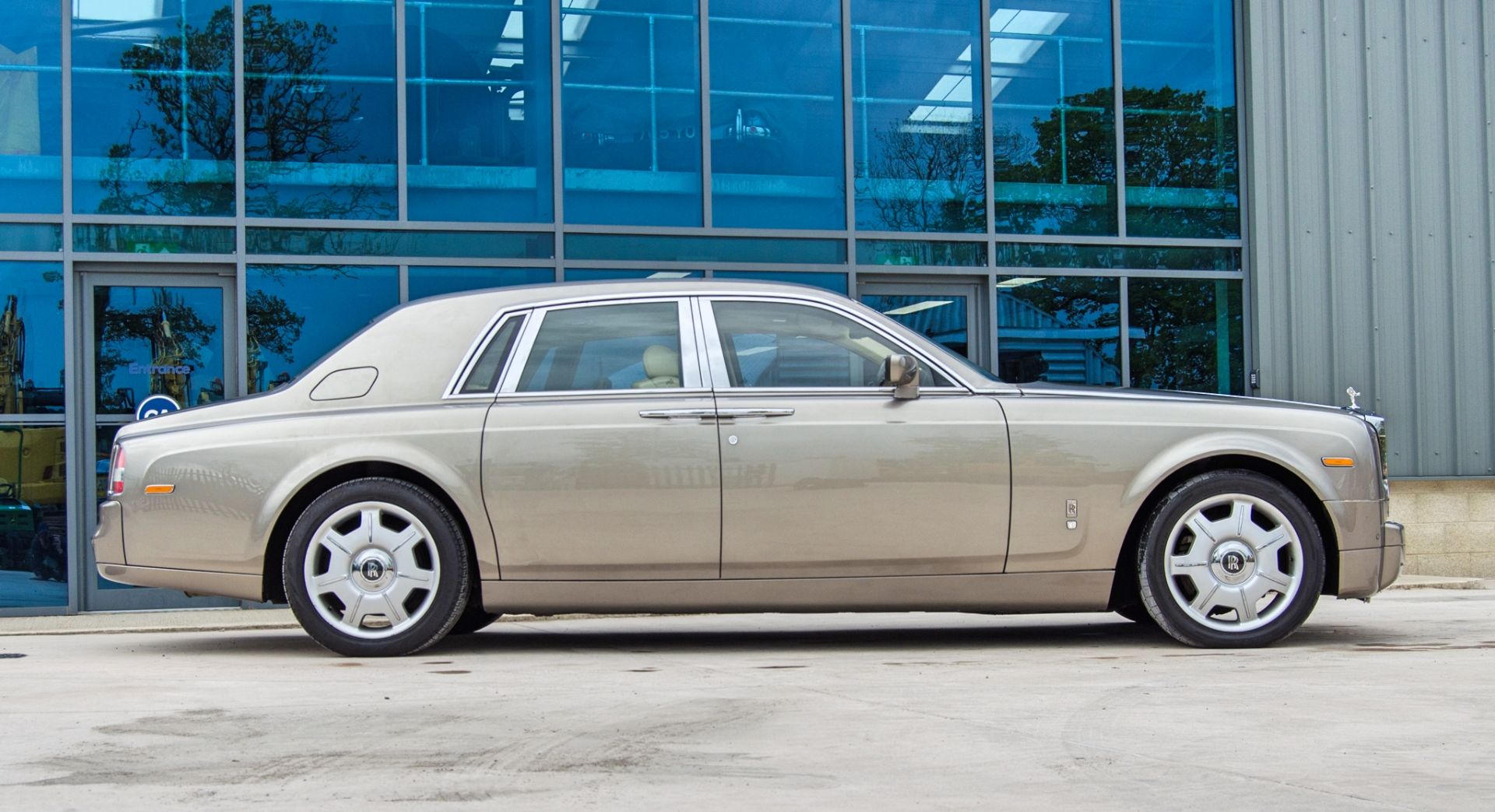 2005 Rolls Royce Phantom 6749cc V12 Auto 4 door saloon car - Image 13 of 53