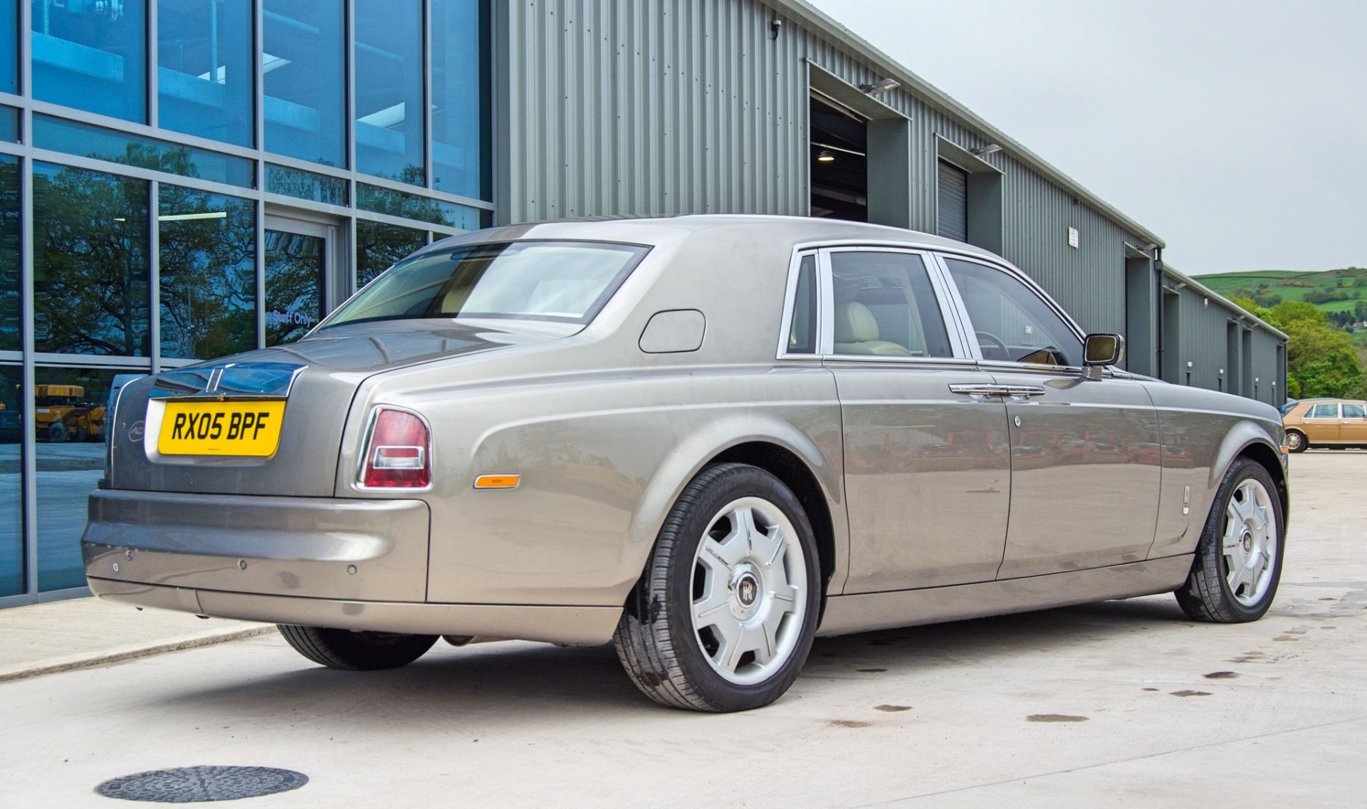 2005 Rolls Royce Phantom 6749cc V12 Auto 4 door saloon car - Image 5 of 53