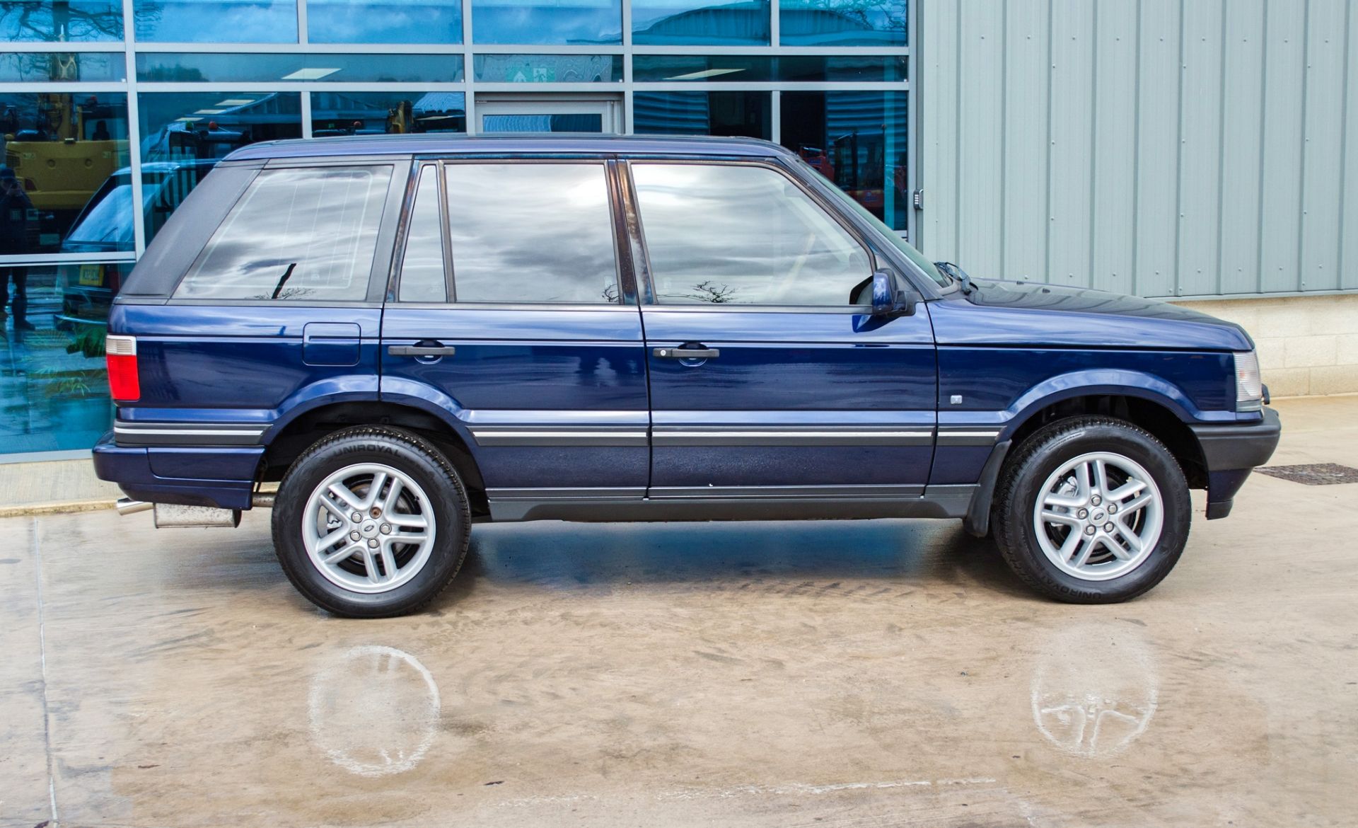 2001 Range Rover Vogue 4.6 litre V8 Auto 4 door SUV - Image 14 of 65