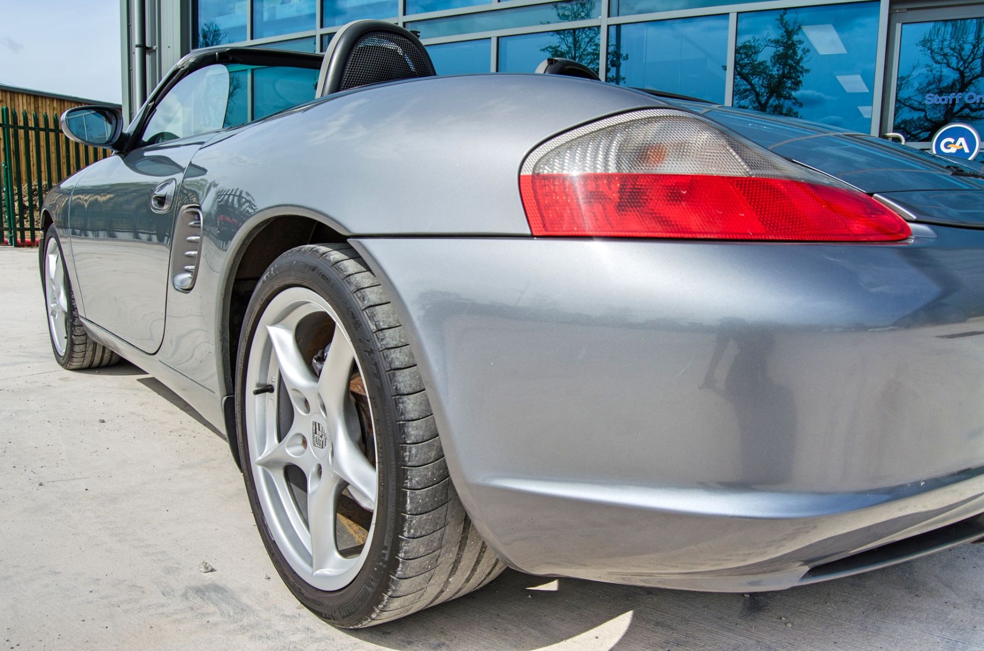 2003 Porsche Boxster 2.7 5 speed manual convertible roadster - Image 23 of 50