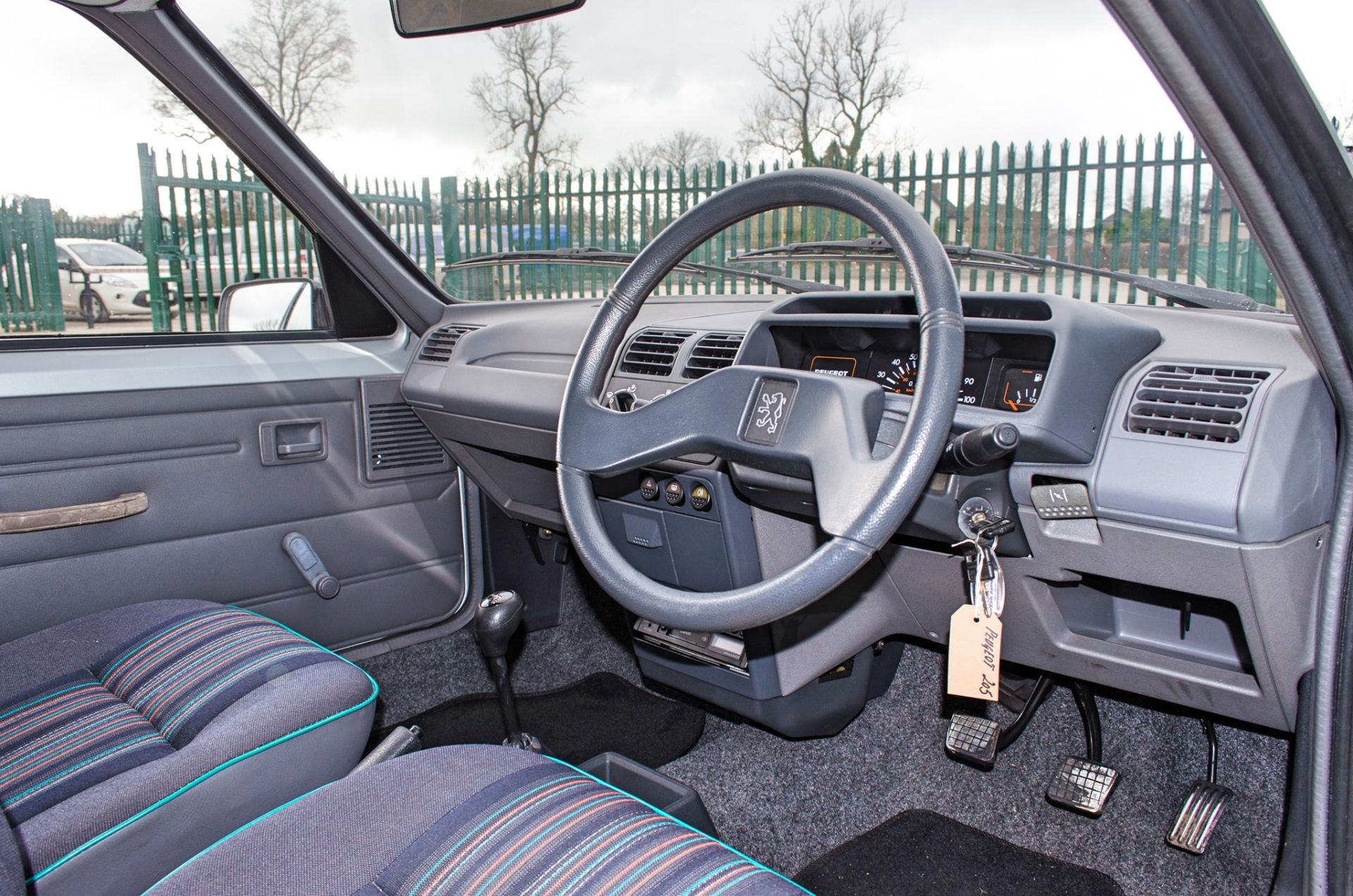 1991 Peugeot 205 954cc Trio 3 door hatchback - Image 32 of 55