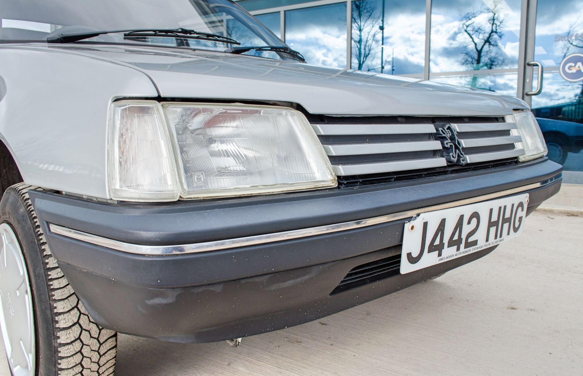 1991 Peugeot 205 954cc Trio 3 door hatchback - Image 18 of 55