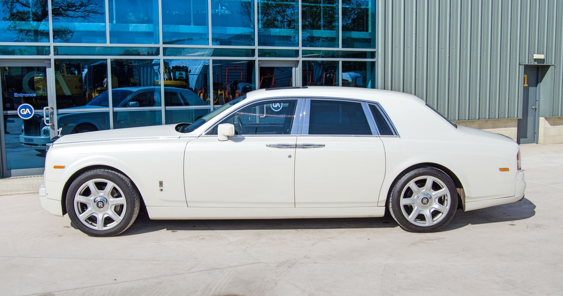 2009 Rolls Royce Phantom 6749cc V12 Auto 4 door saloon car - Image 16 of 54