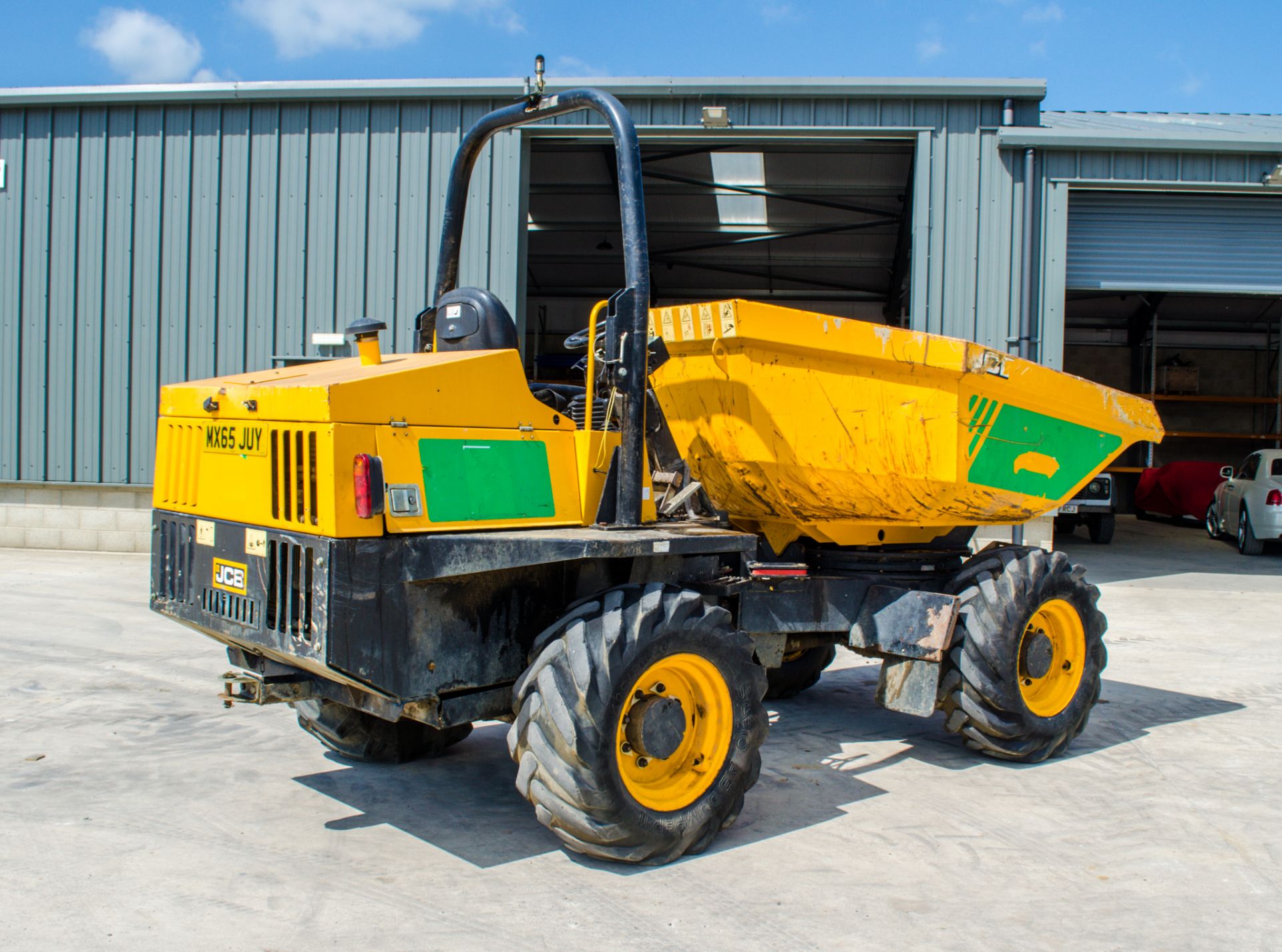 JCB 6 tonne swivel skip dumper Year: 2015 S/N: FRL8670 Recorded Hours: 1976 ** Swivel function - Image 3 of 20