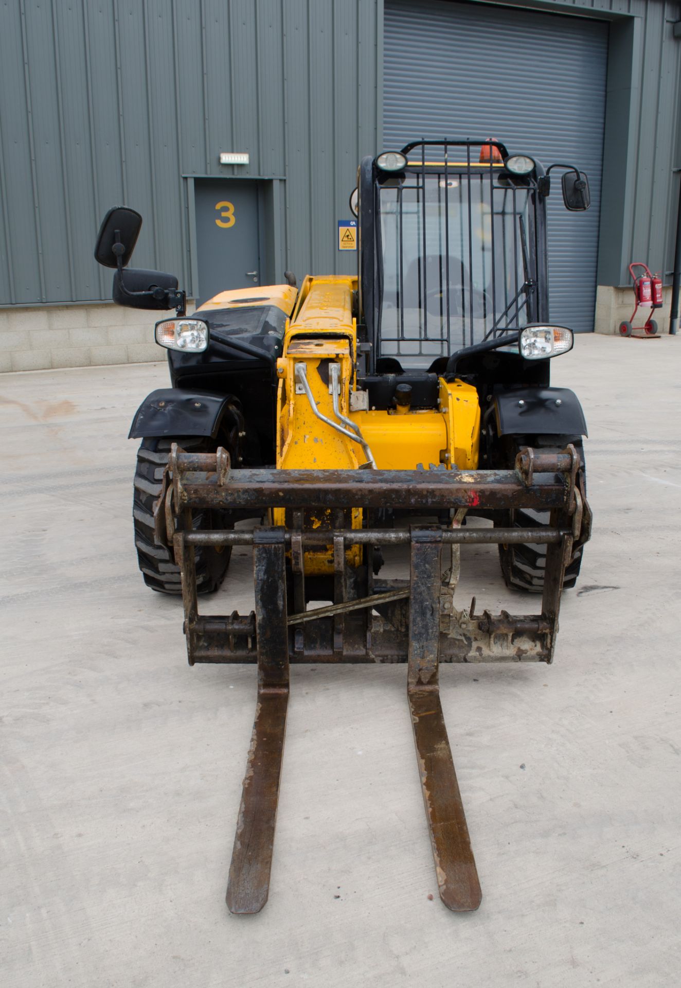 JCB 525-60 6 metre telescopic handler Year: 2015 S/N: 2365957 Recorded Hours: 4207 A644565 - Image 5 of 21