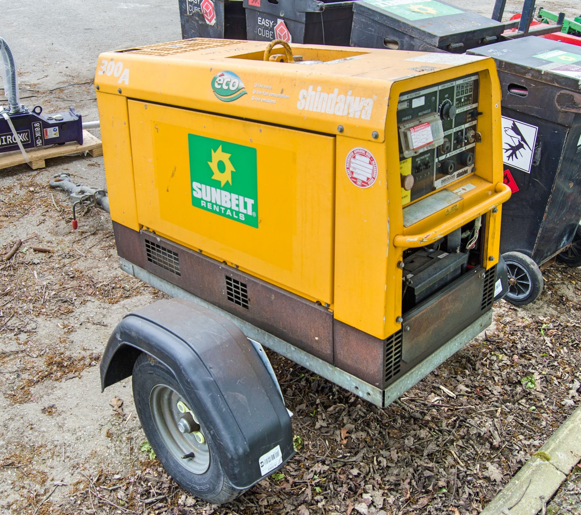 Shindiawa DGW300MS diesel driven welder/generator Year: 2013 S/N: 5003332 H5103309 - Image 2 of 6