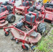 Ferris petrol driven walk behind zero turn mower S/N: 2016336328 Recorded Hours: 1381 8896(1) **