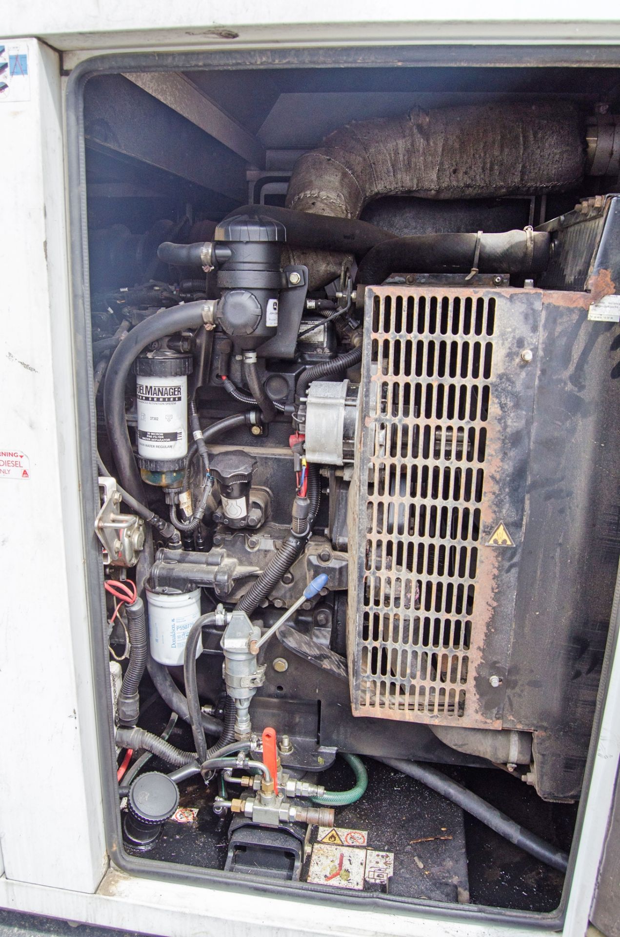 SDMO R110 110 kva diesel driven generator Recorded hours: 27952 A604123 - Image 5 of 8