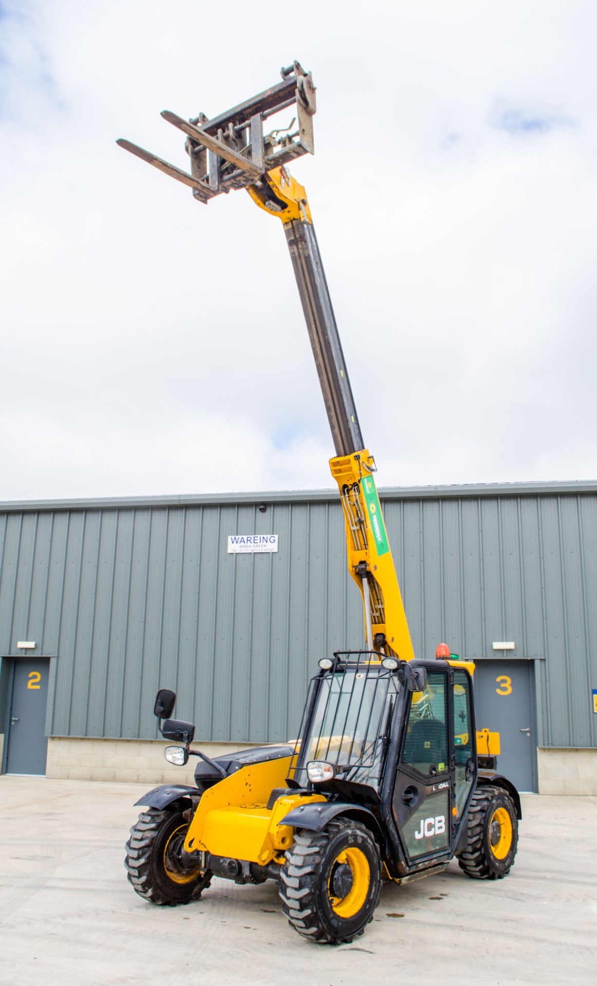 JCB 525-60 6 metre telescopic handler Year: 2015 S/N: 2365957 Recorded Hours: 4207 A644565 - Image 14 of 21