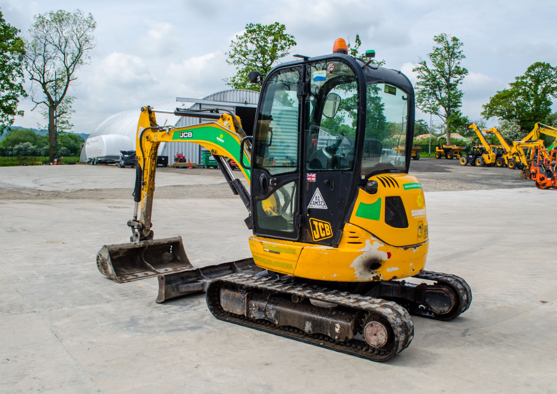 JCB 8030 3 tonne rubber tracked mini excavator  Year: 2015  S/N: 2432336 Recorded Hours: 2744 piped, - Image 4 of 21