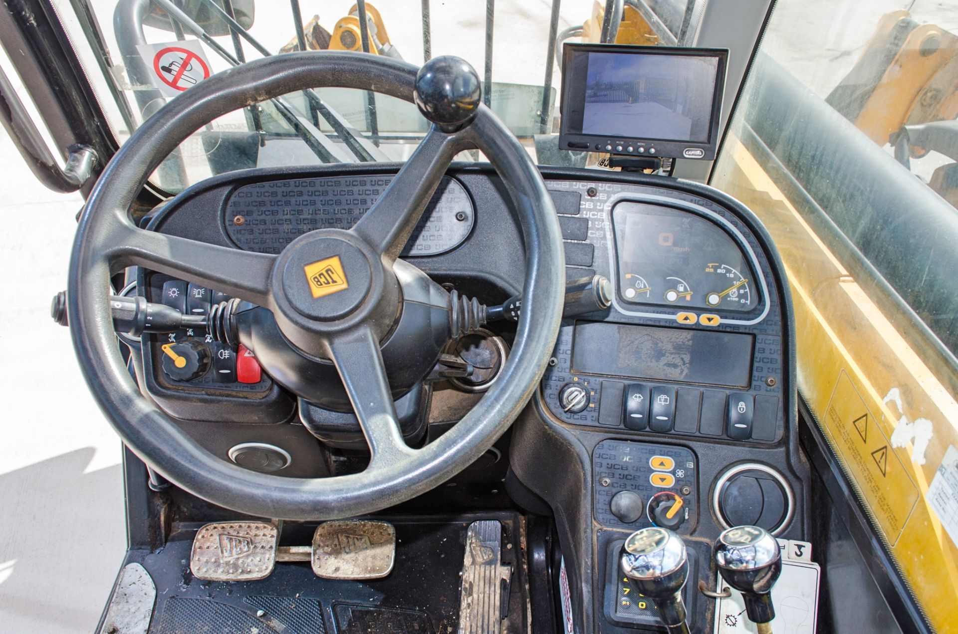 JCB 535-125 Hi-Viz 12.5 metre telescopic handler Year: 2014 S/N: 2340638 Recorded Hours: 4394 c/w - Image 18 of 25