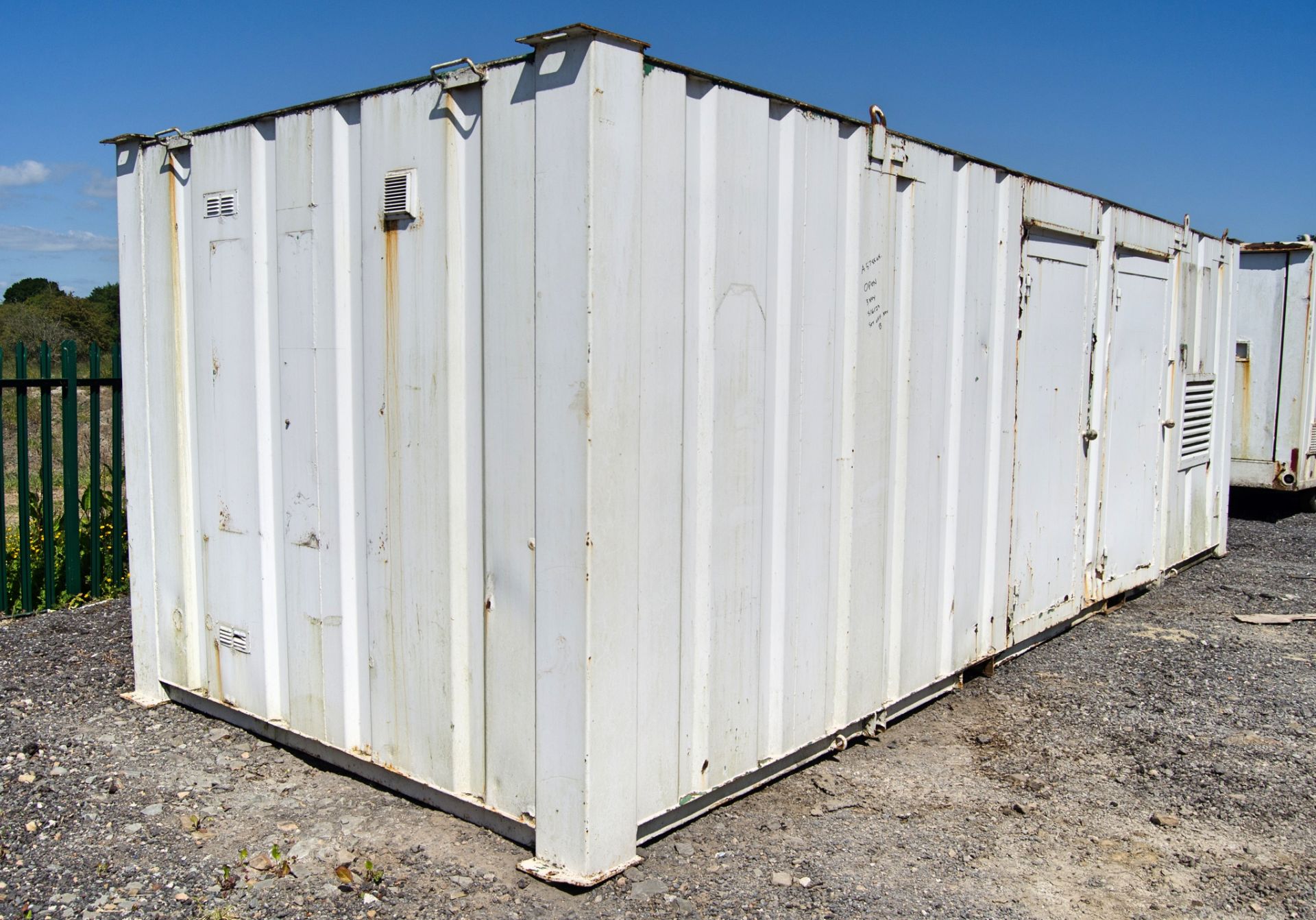 24ft x 9 ft steel anti-vandal welfare site unit Comprising of: canteen area, changing area, - Image 2 of 12
