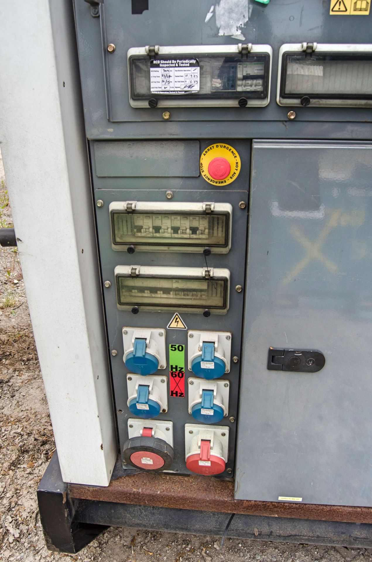 SDMO R110 110 kva diesel driven generator Recorded hours: 27952 A604123 - Image 4 of 8