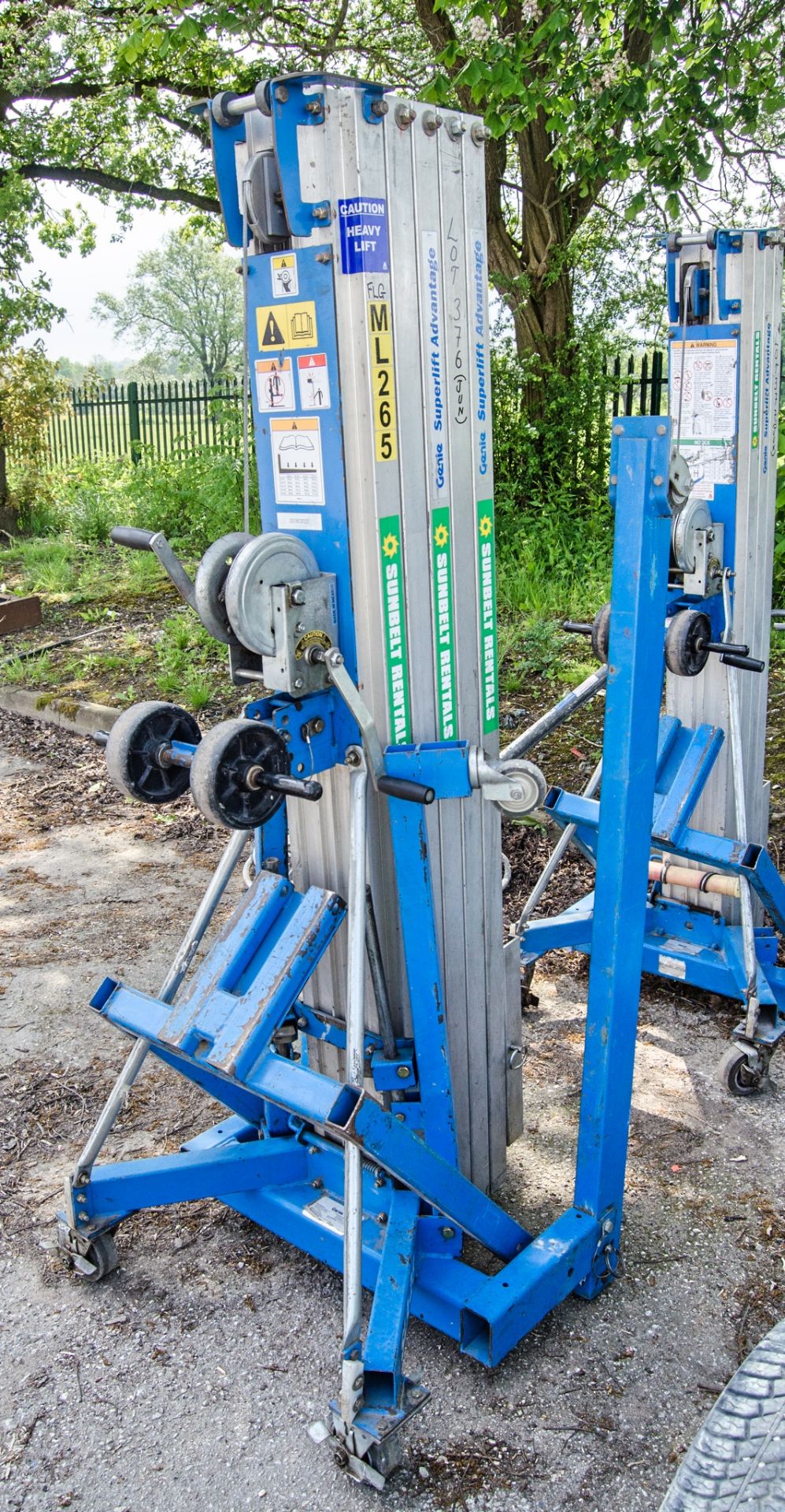 Genie SLA-25 manual material hoist FLGML265 - Image 2 of 2