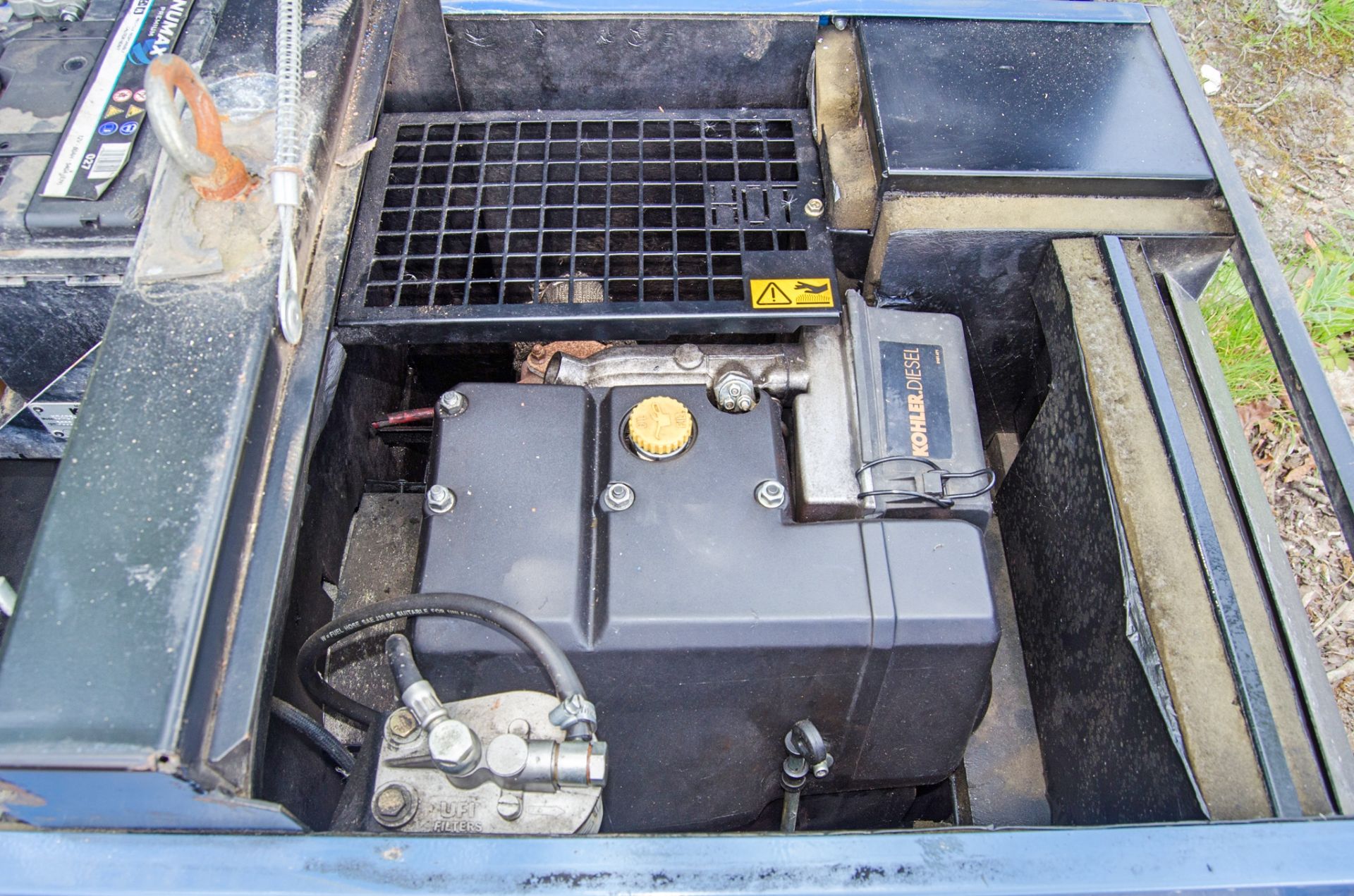 SDMO 10000E 10 kva diesel driven generator S/N: 1001691 Recorded hours: 4066 ** Not running, unknown - Image 4 of 5