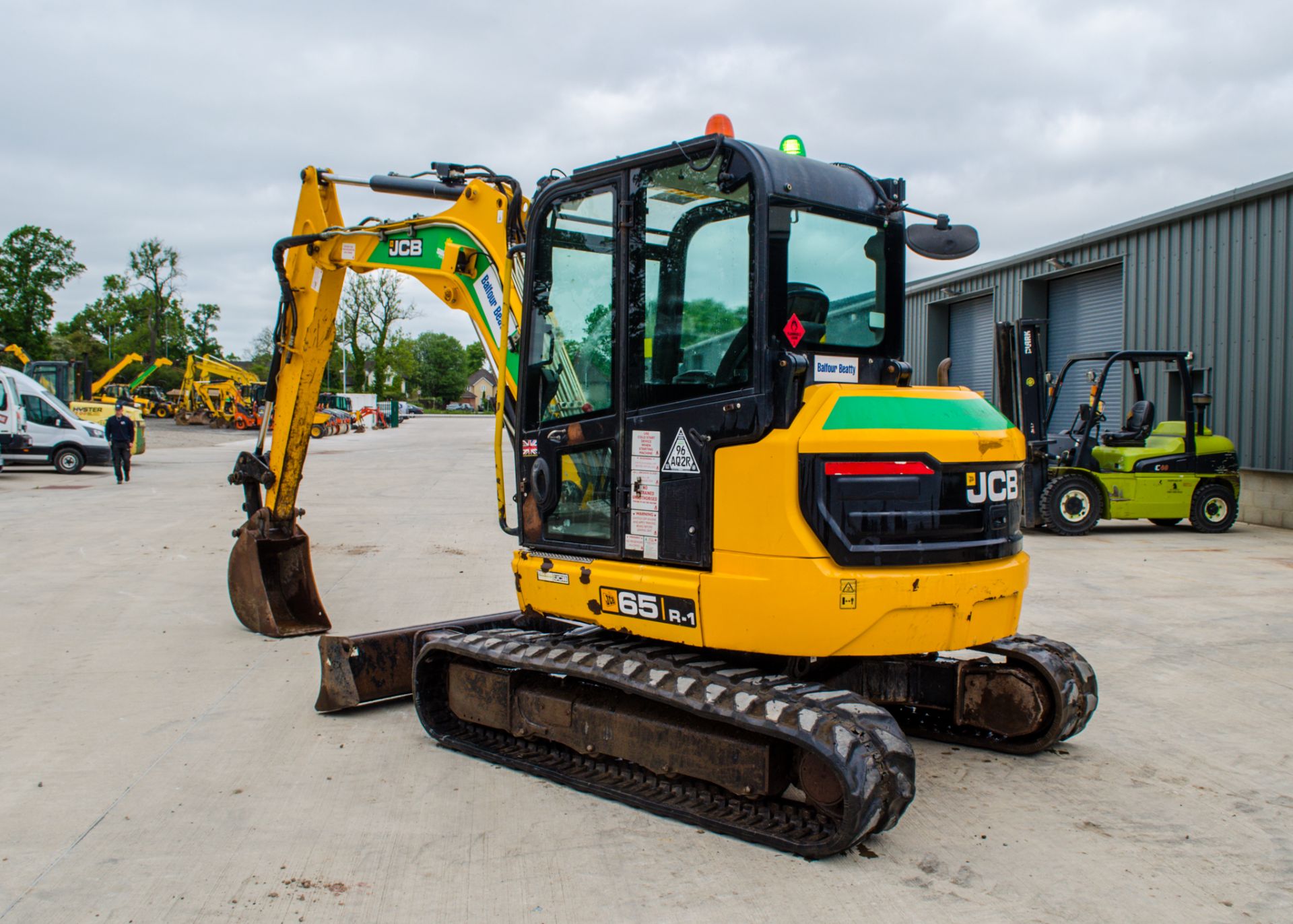 JCB 65R-1 6.5 tonne rubber tracked midi excavator  Year: 2017 S/N: H1914512 Recorded Hours: 2702 - Image 4 of 20