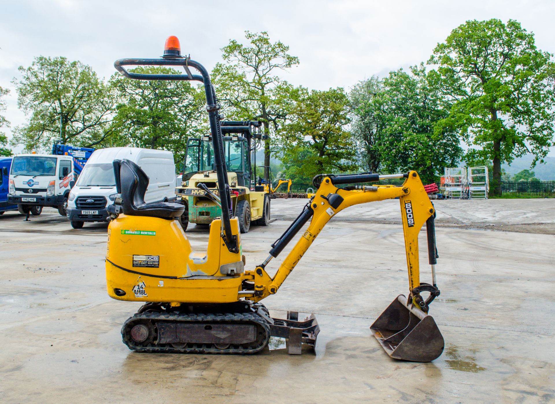 JCB 8008 CTS 0.8 tonne rubber tracked micro excavator Year: 2015 S/N: 2410905 Recorded Hours: 1769 - Image 7 of 21