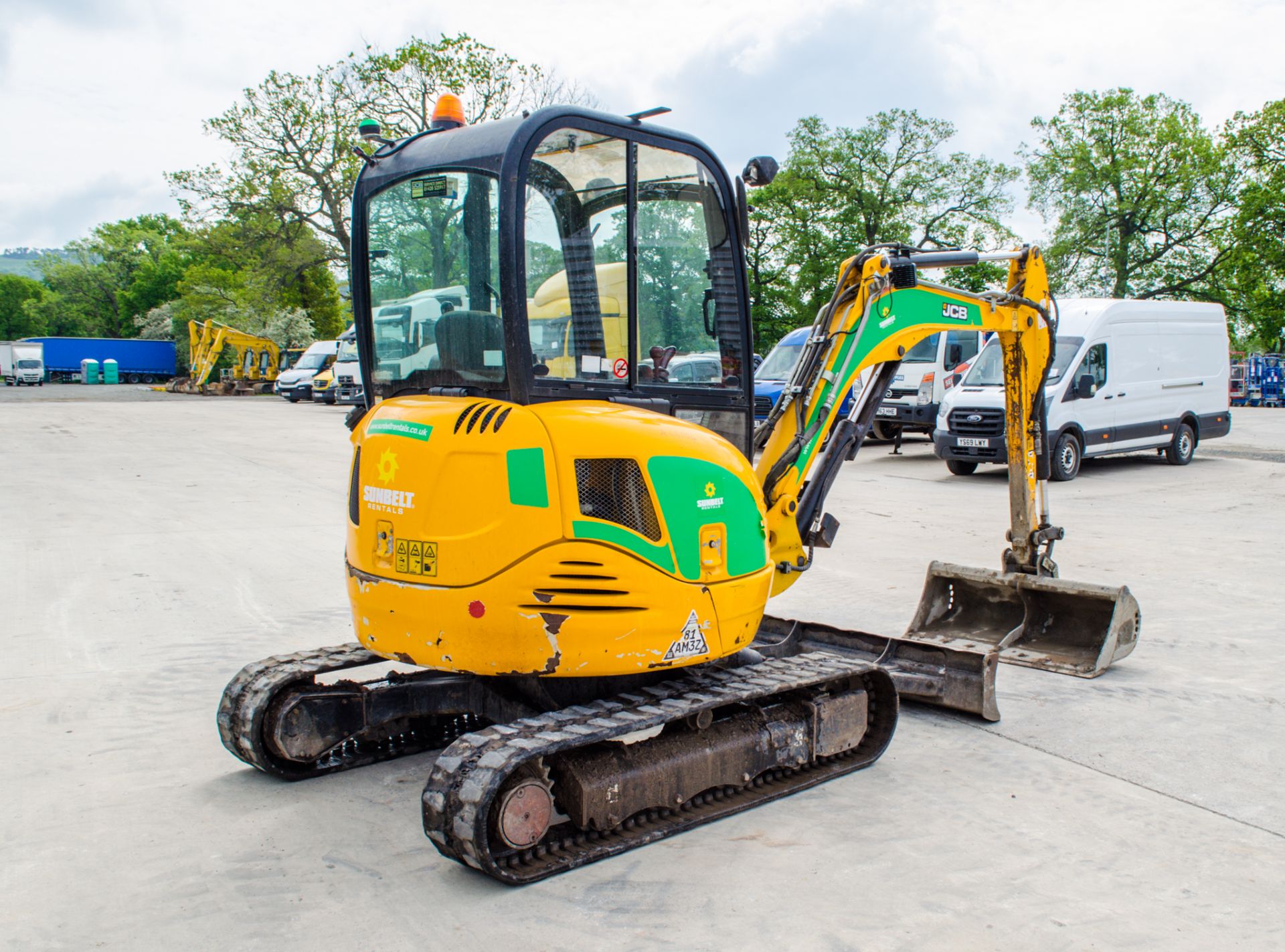 JCB 8030 3 tonne rubber tracked mini excavator  Year: 2015  S/N: 2432336 Recorded Hours: 2744 piped, - Image 3 of 21